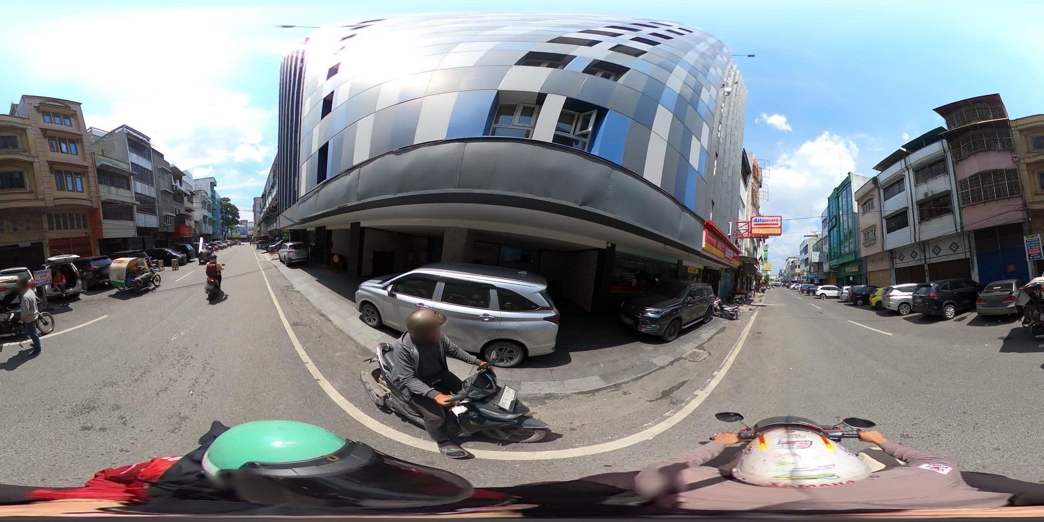 Street view near Swimming pool (Garuda plaza hotel), Medan — © danbjoseph (CC BY-SA · Mapillary)