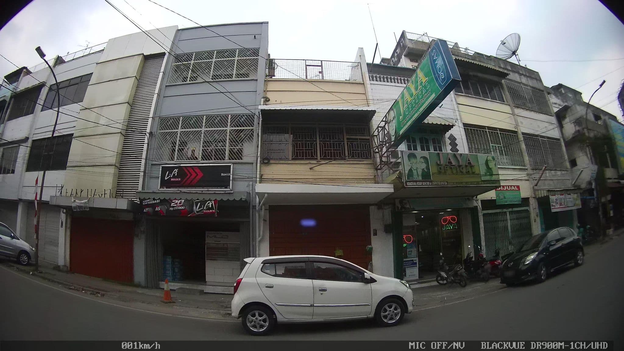 Street view near Tiara Bunga, Medan — © kaart_2 (CC BY-SA · Mapillary)
