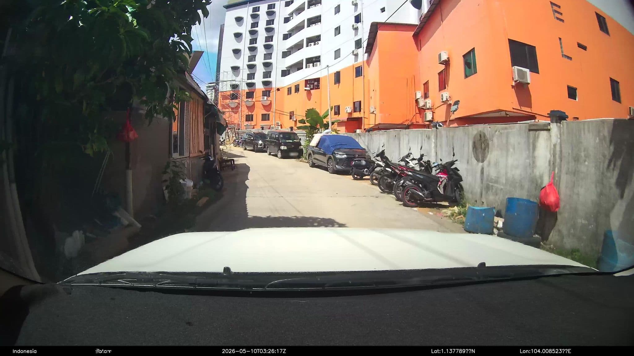 Street view near Airy Penuin Pembangunan Baloi Batam, Batam — © Kaart---FRONT (CC BY-SA · Mapillary)