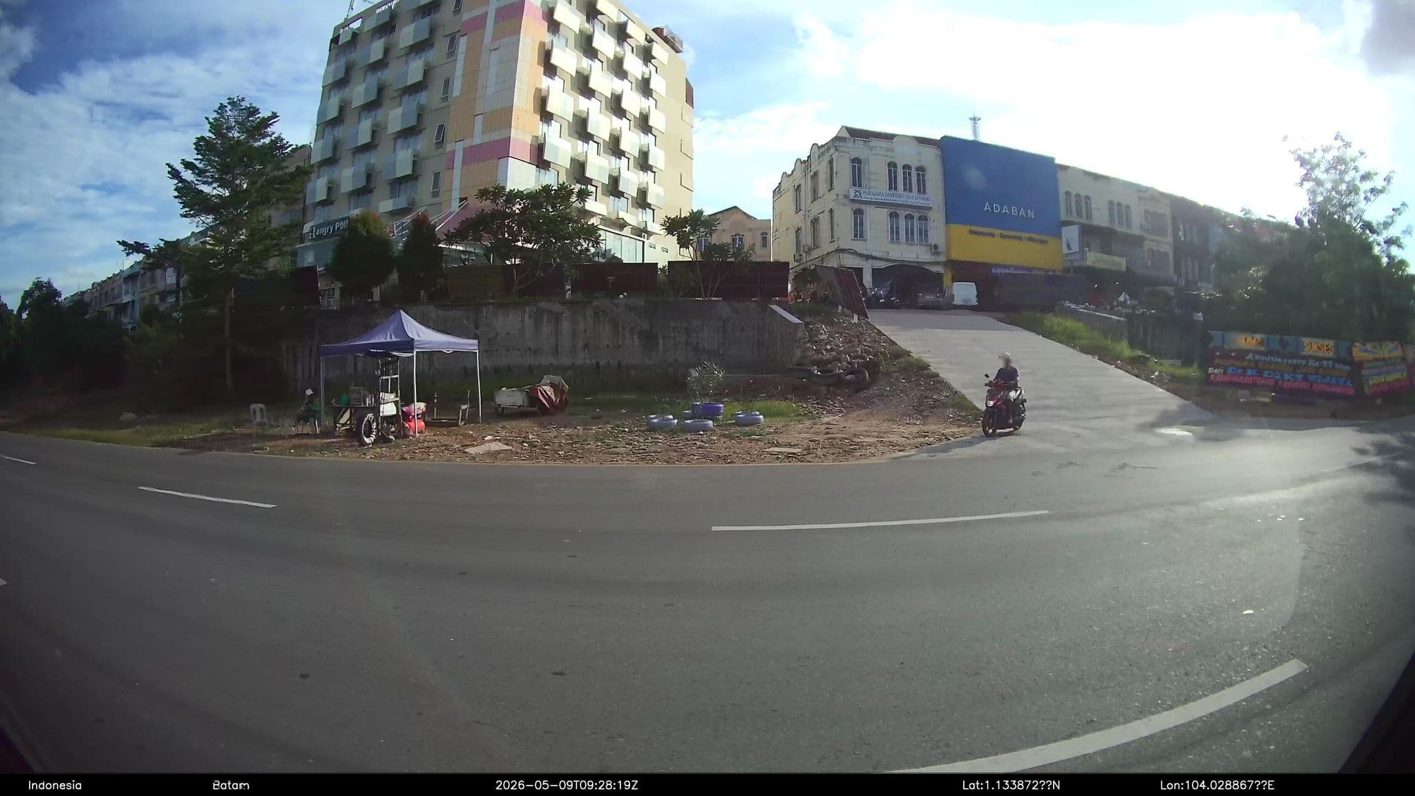 Street view near Lobby Lyori Aerotel, Batam — © Kaart---LEFT (CC BY-SA · Mapillary)