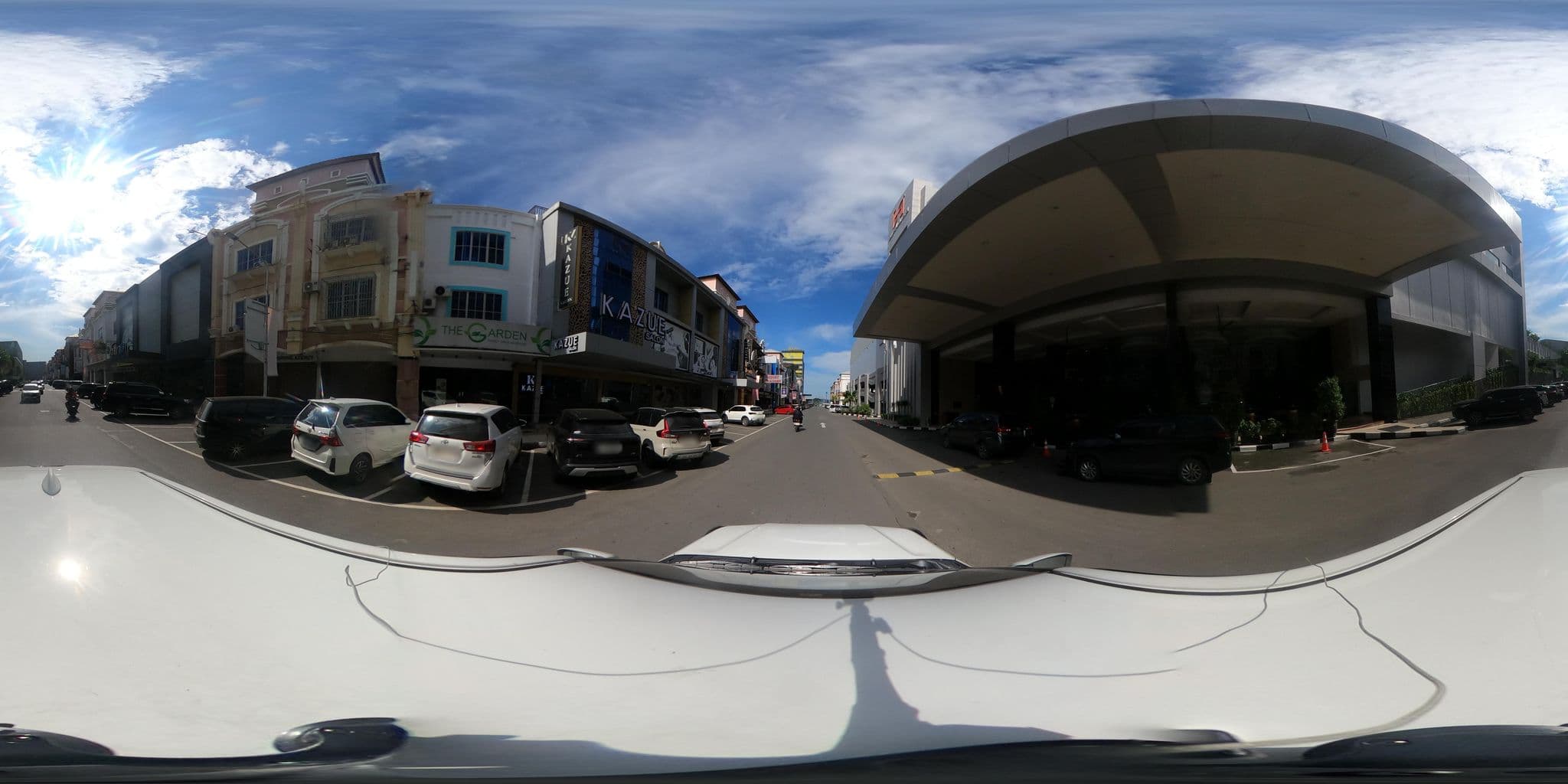Street view near Swiss-Belhotel, Batam — © Kaart---360 (CC BY-SA · Mapillary)