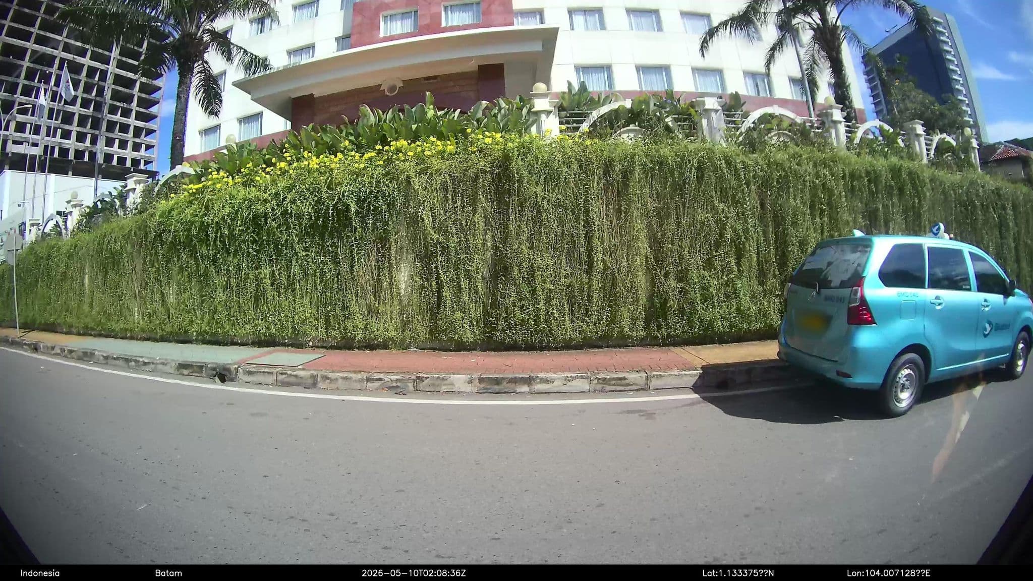 Street view near Swiss-Inn Batam, Batam — © Kaart---LEFT (CC BY-SA · Mapillary)