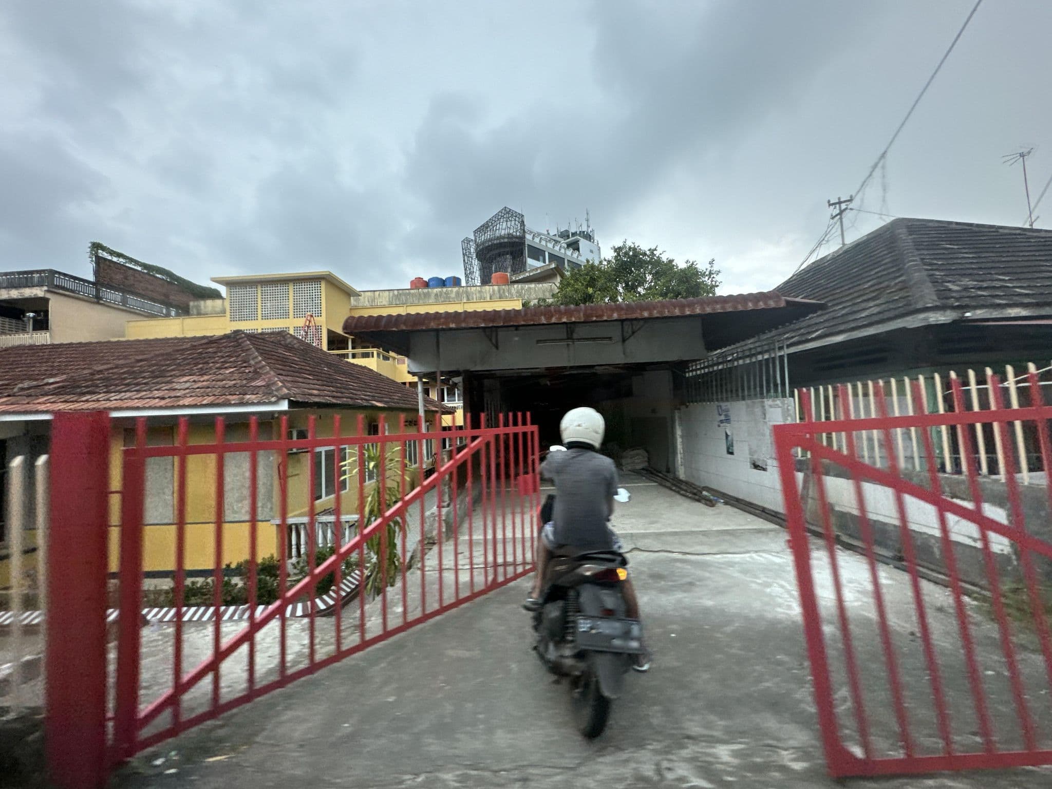 Street view near Surya Baru Hotel, Tanjung Pinang — © filipb (CC BY-SA · Mapillary)