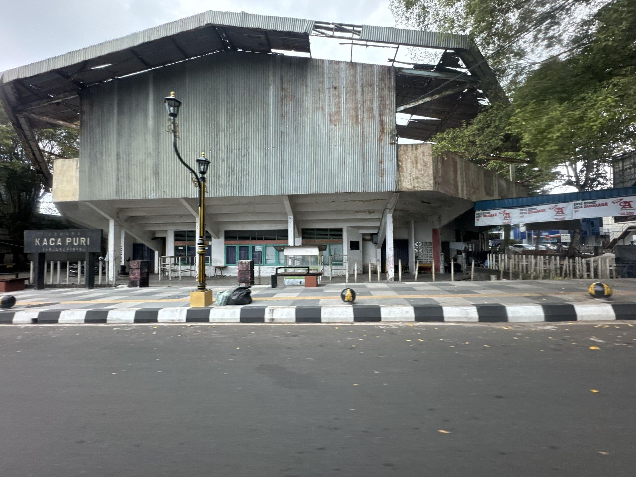 Street view near JoJo Trump Hotel, Tanjung Pinang — © filipb (CC BY-SA · Mapillary)