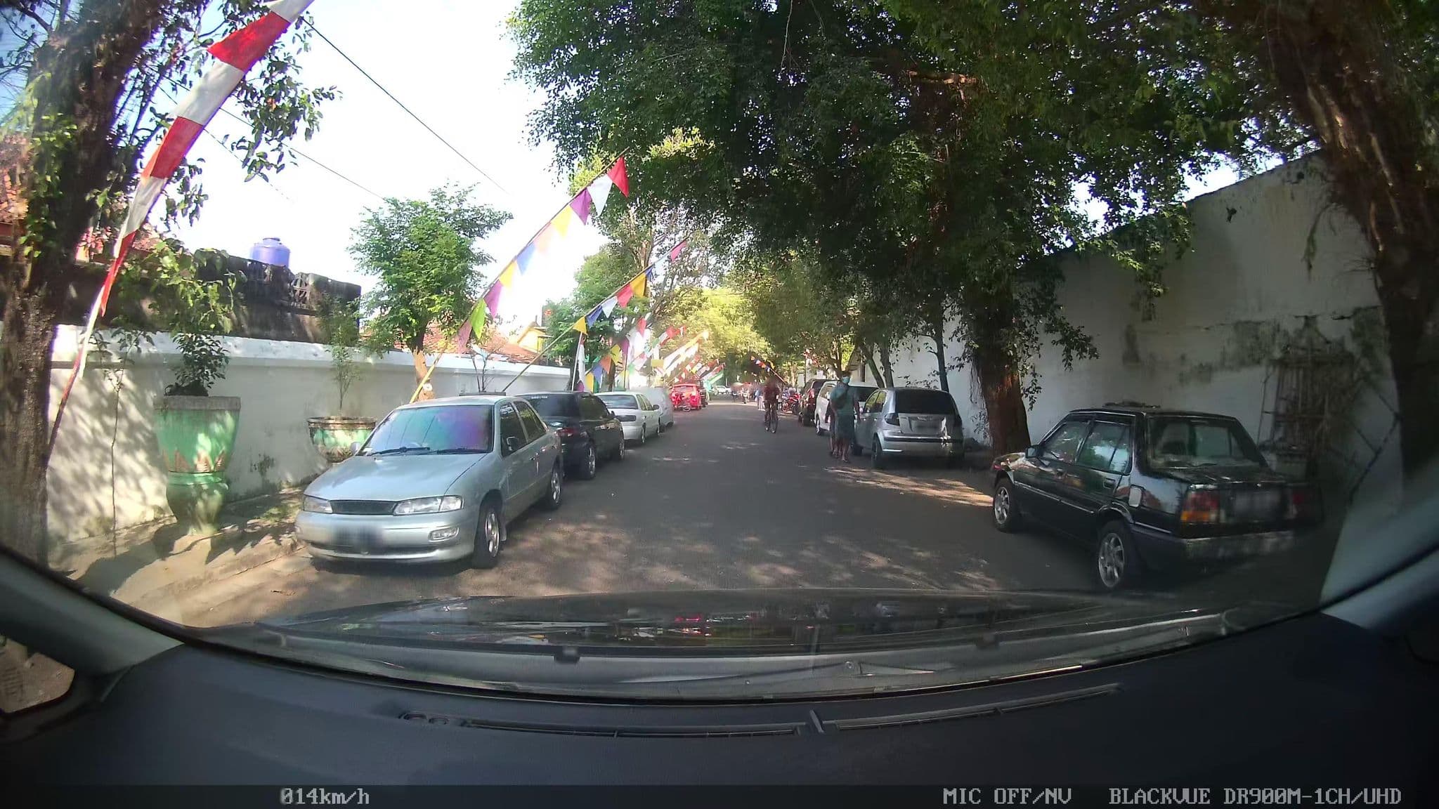 Street view near Hotel Amaris Surabaya, Yogyakarta — © kaart5 (CC BY-SA · Mapillary)
