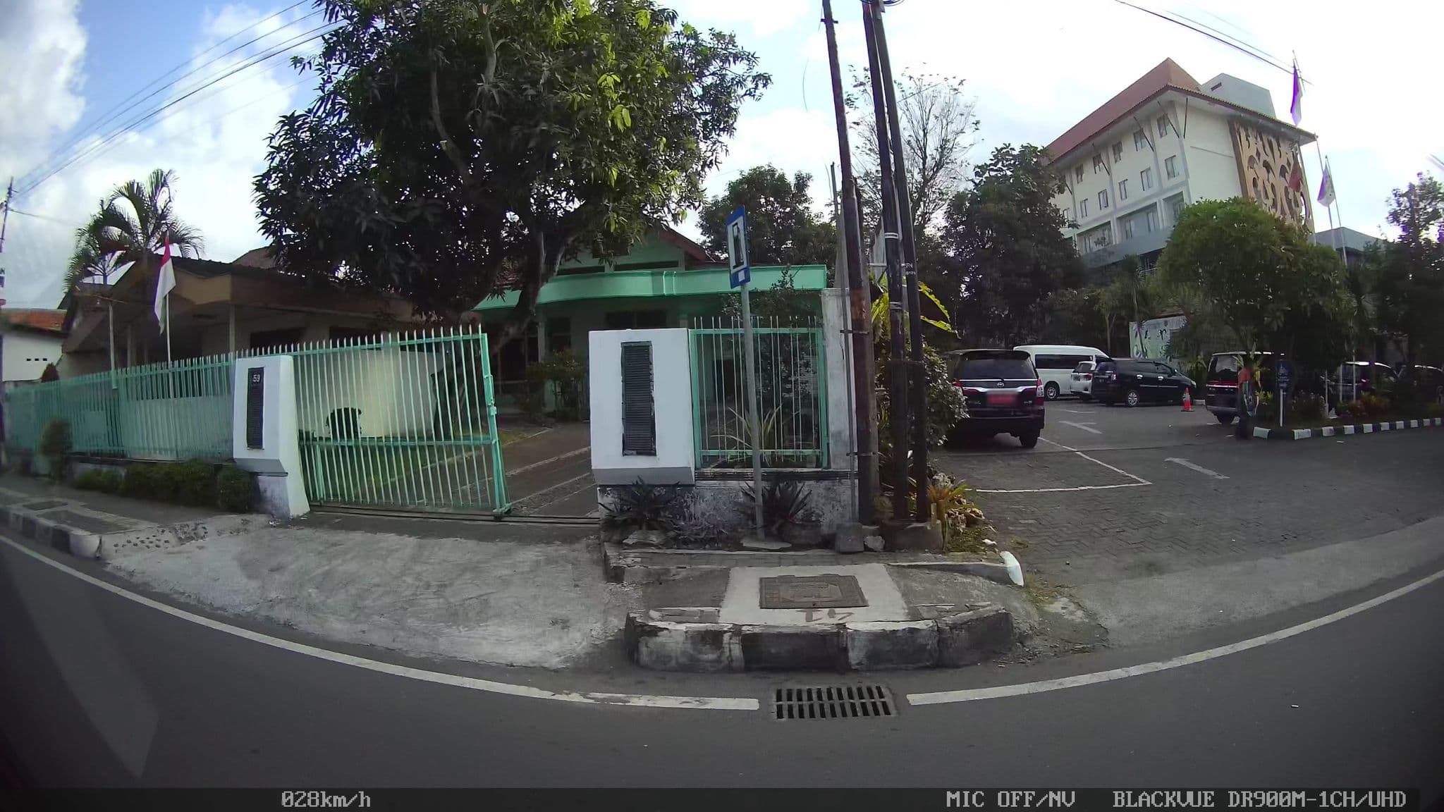 Street view near LYNN Hotel by Horison, Yogyakarta — © kaart_1 (CC BY-SA · Mapillary)