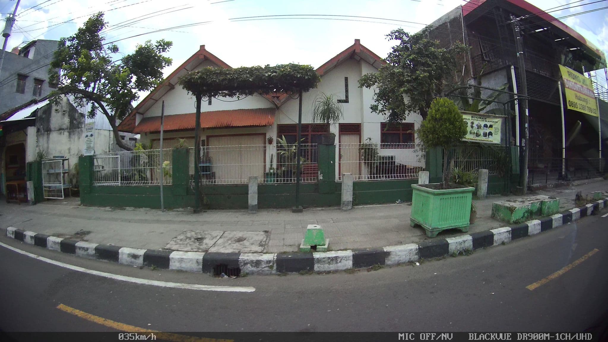 Street view near Van Haart Hoofdkwartier, Yogyakarta — © kaart_1 (CC BY-SA · Mapillary)