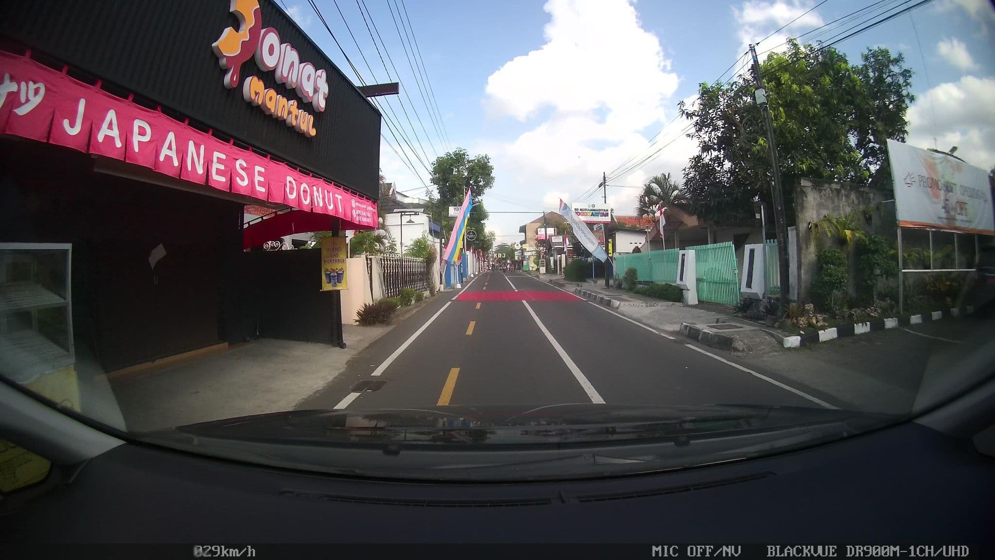 Street view near Burza Hotel Yogyakarta, Yogyakarta — © kaart_2 (CC BY-SA · Mapillary)