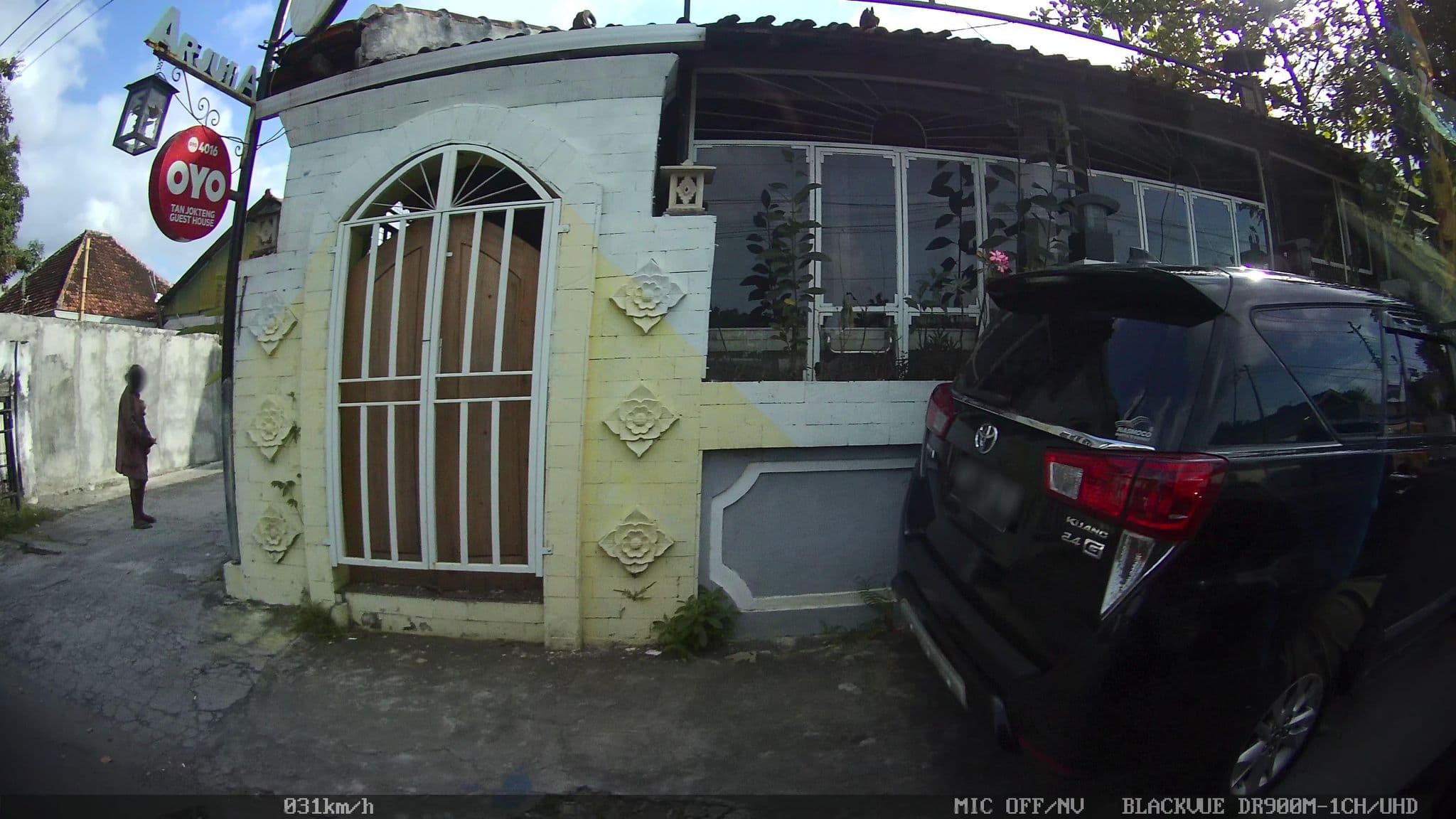 Street view near Arjuna Garden Homestay, Yogyakarta — © kaart_1 (CC BY-SA · Mapillary)