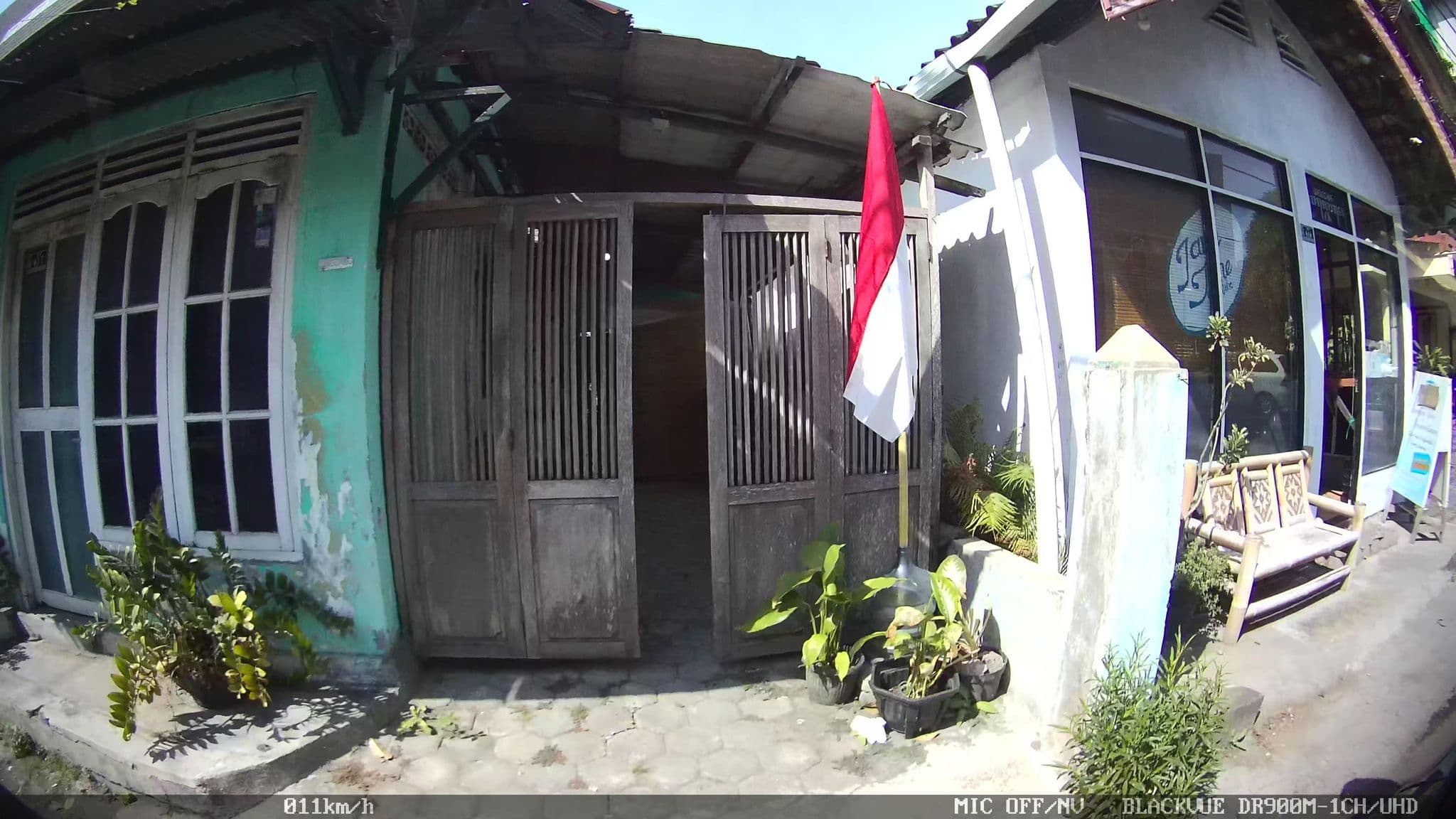Street view near Alexiz Hostel Jogja, Yogyakarta — © kaart_1 (CC BY-SA · Mapillary)