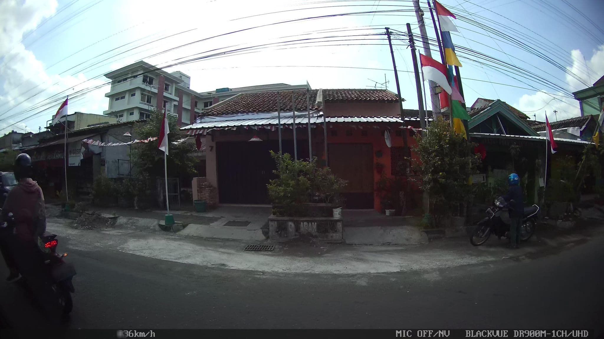 Street view near Jl.Prawiro Taman, Yogyakarta — © kaart_1 (CC BY-SA · Mapillary)