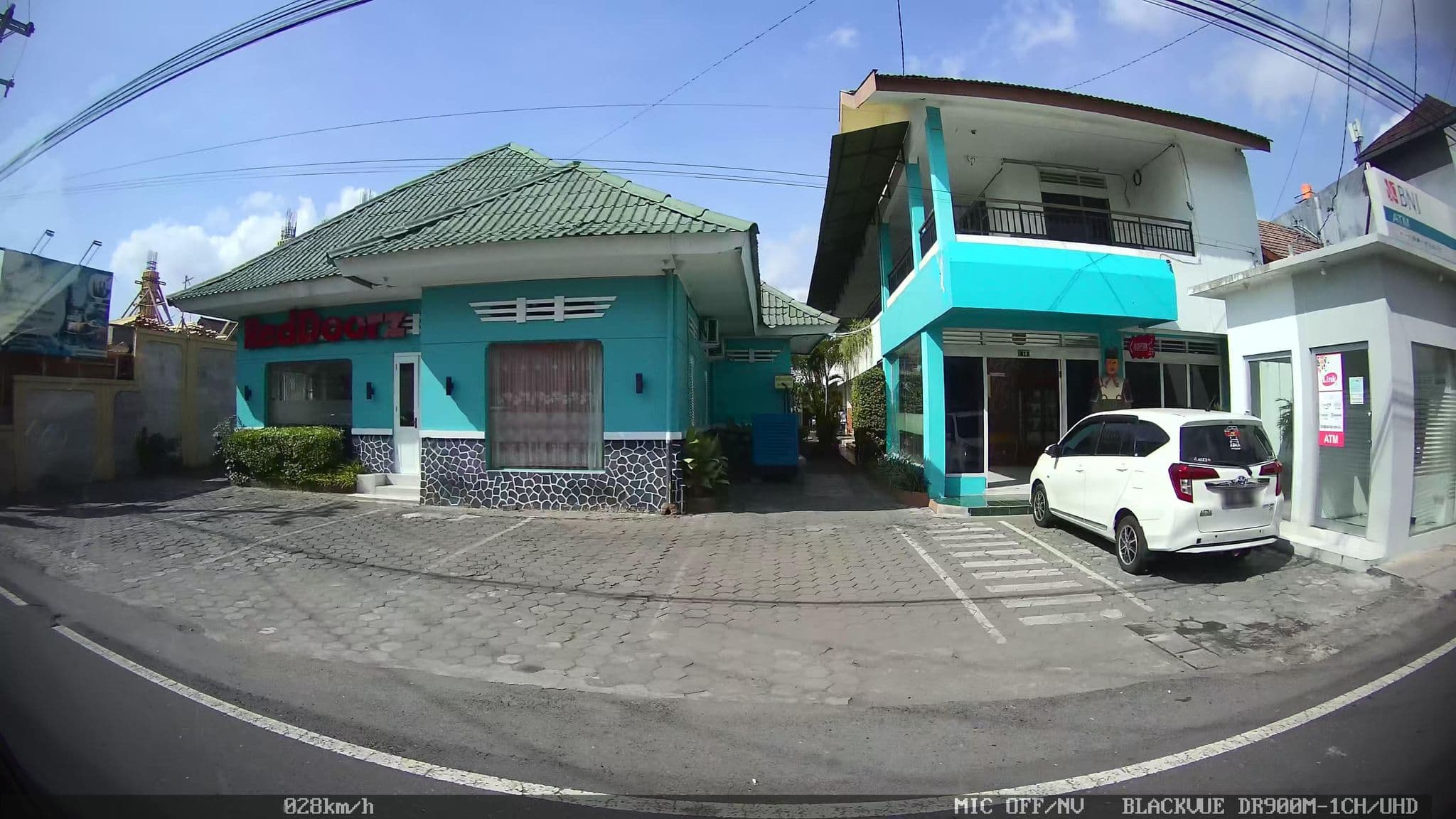 Street view near Wisma gajah guest house, Yogyakarta — © kaart_1 (CC BY-SA · Mapillary)