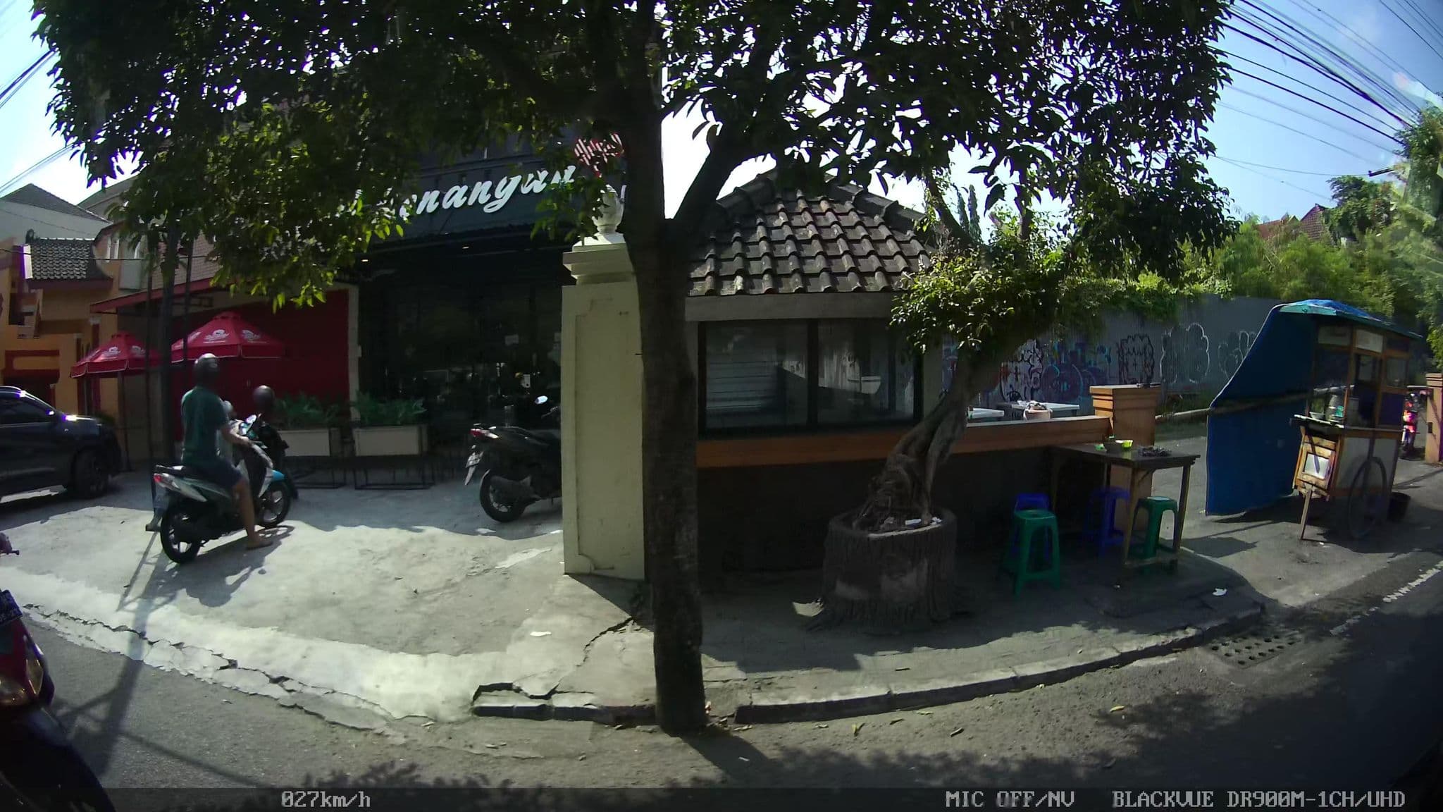 Street view near Pondok Tamsis, Yogyakarta — © kaart_1 (CC BY-SA · Mapillary)
