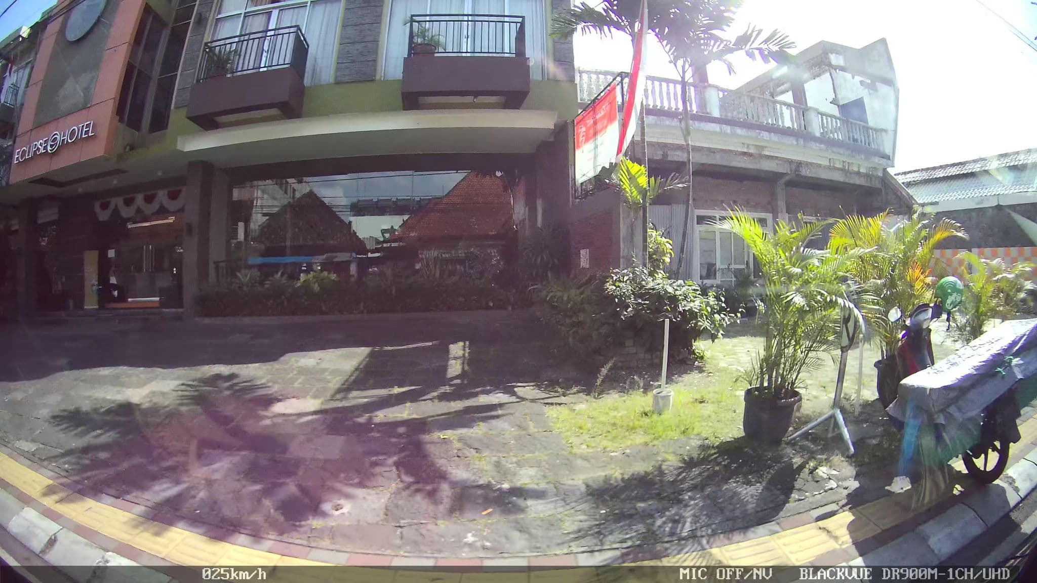 Street view near Eclipse hotel jogja, Yogyakarta — © kaart_1 (CC BY-SA · Mapillary)
