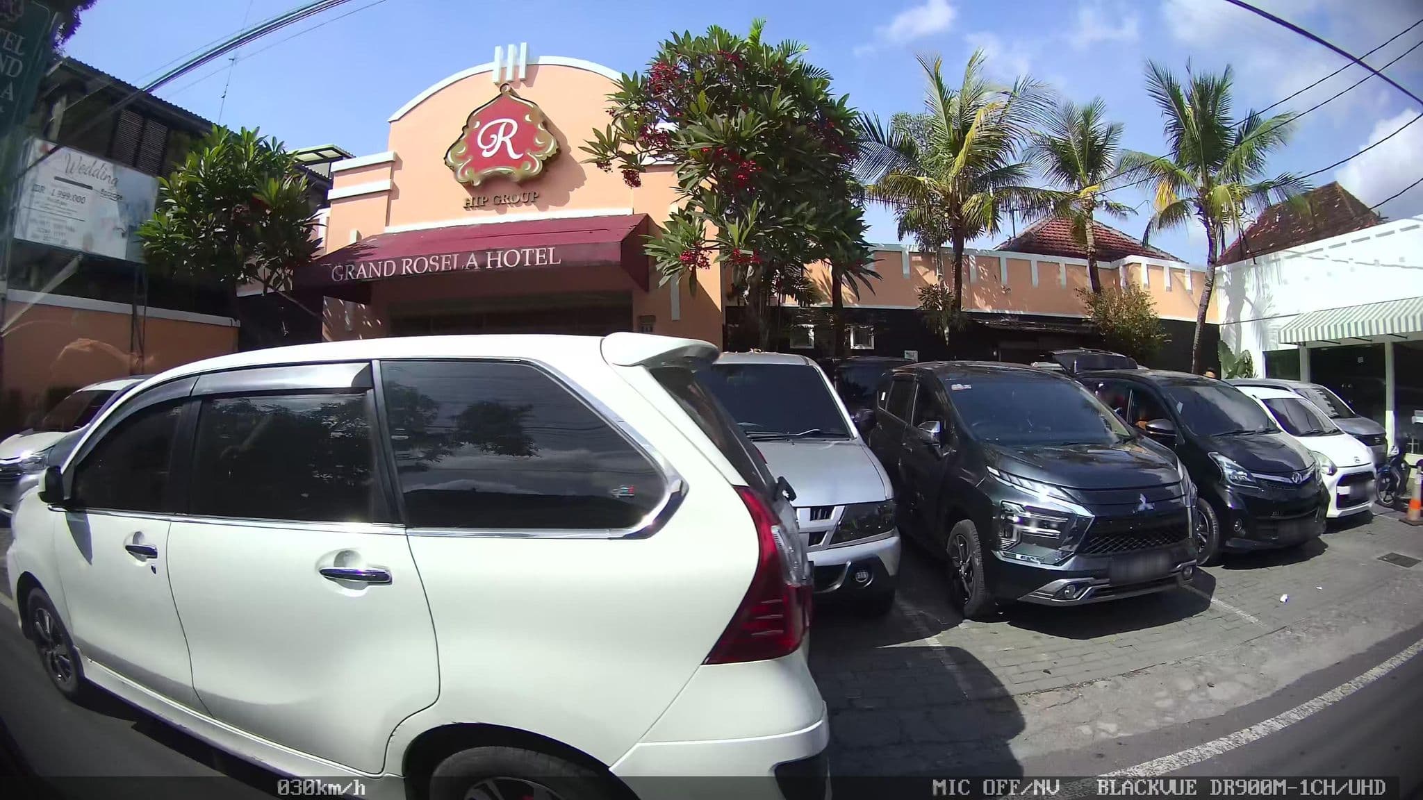 Street view near Grand Rosela, Yogyakarta — © kaart_2 (CC BY-SA · Mapillary)