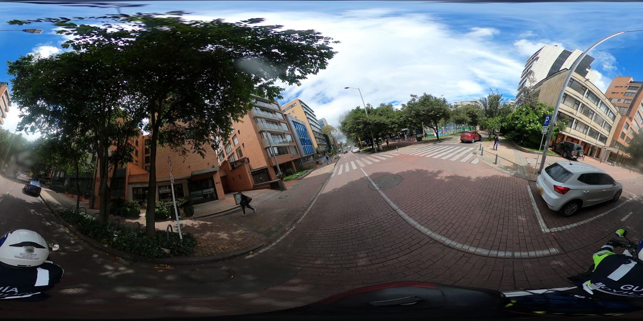 Street view near Mercure, Barrio San Luis