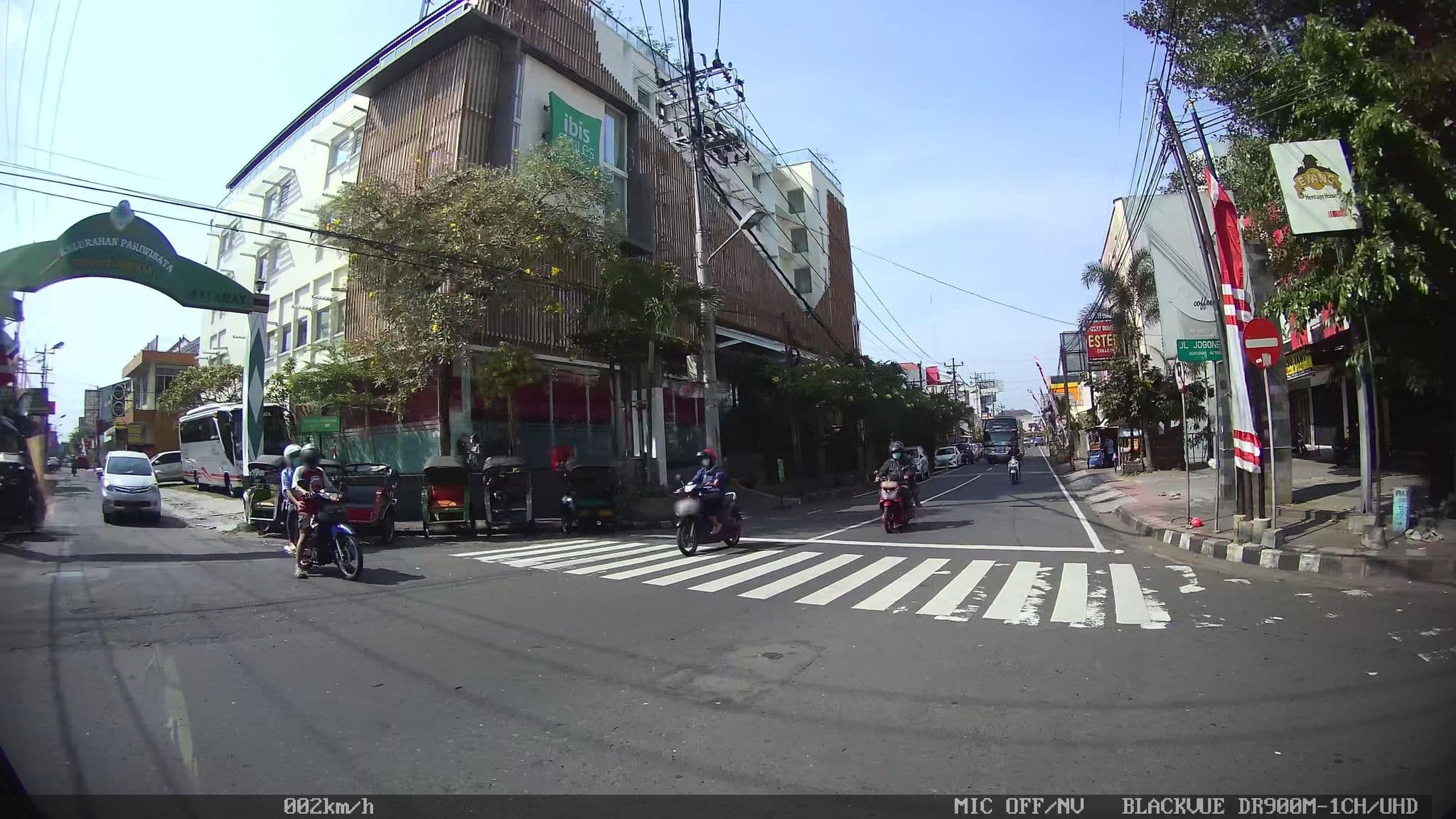 Street view near Interhash Borubodur 2012 , Official  Hotel, Yogyakarta — © kaart5 (CC BY-SA · Mapillary)