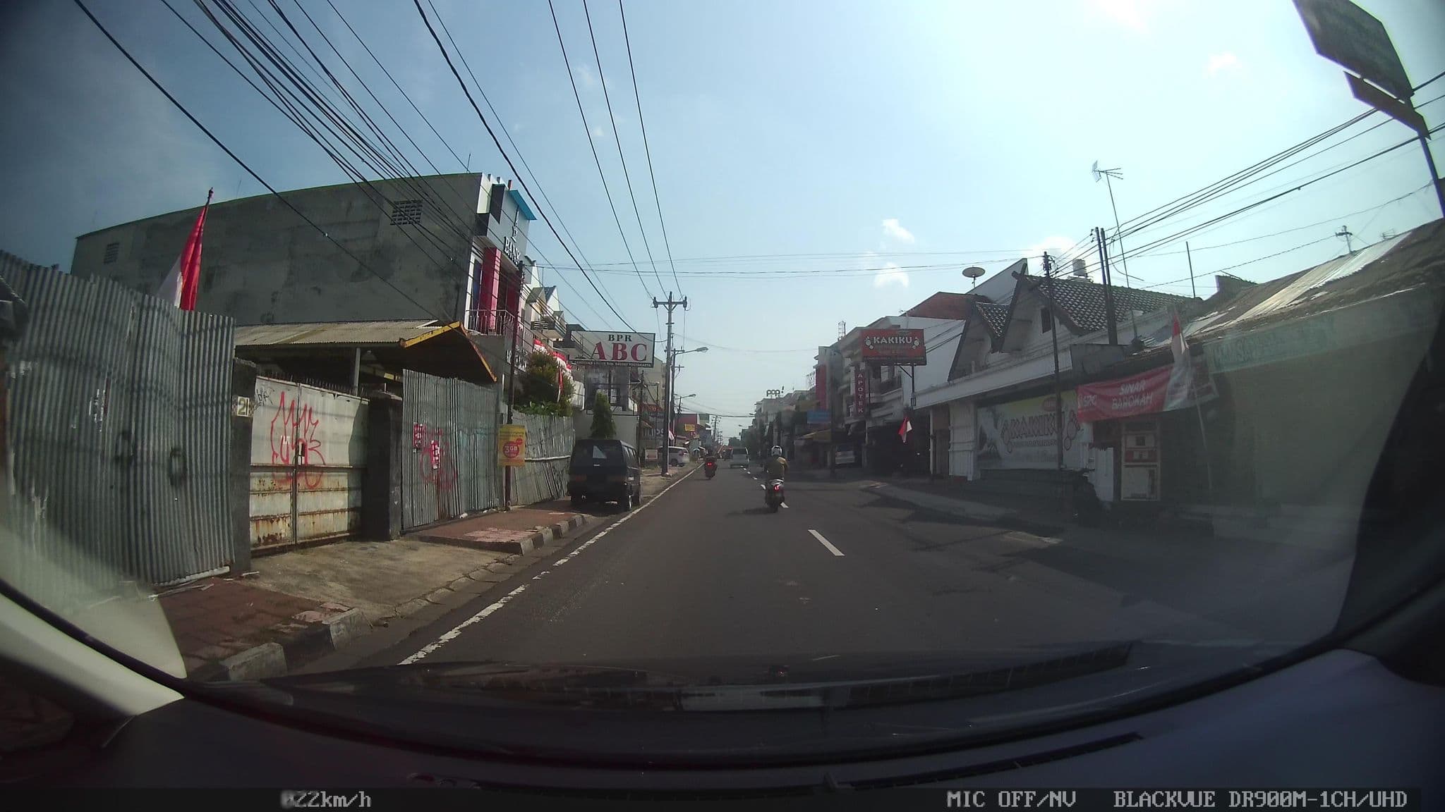 Street view near The Malioboro Hotel And Conference Center, Yogyakarta — © kaart5 (CC BY-SA · Mapillary)