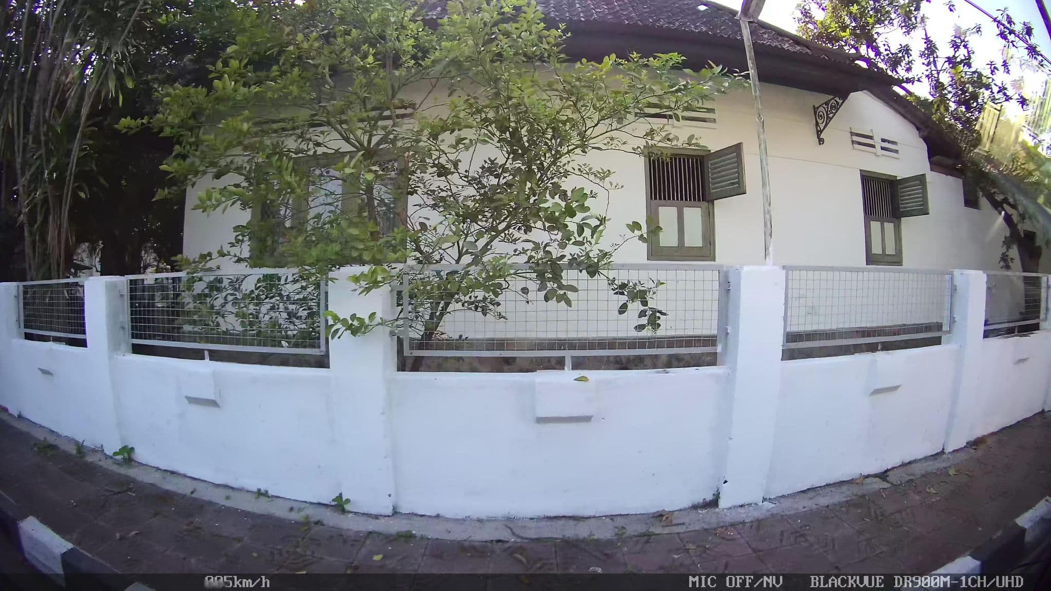 Street view near Panembahan Guest House, Yogyakarta — © kaart_2 (CC BY-SA · Mapillary)