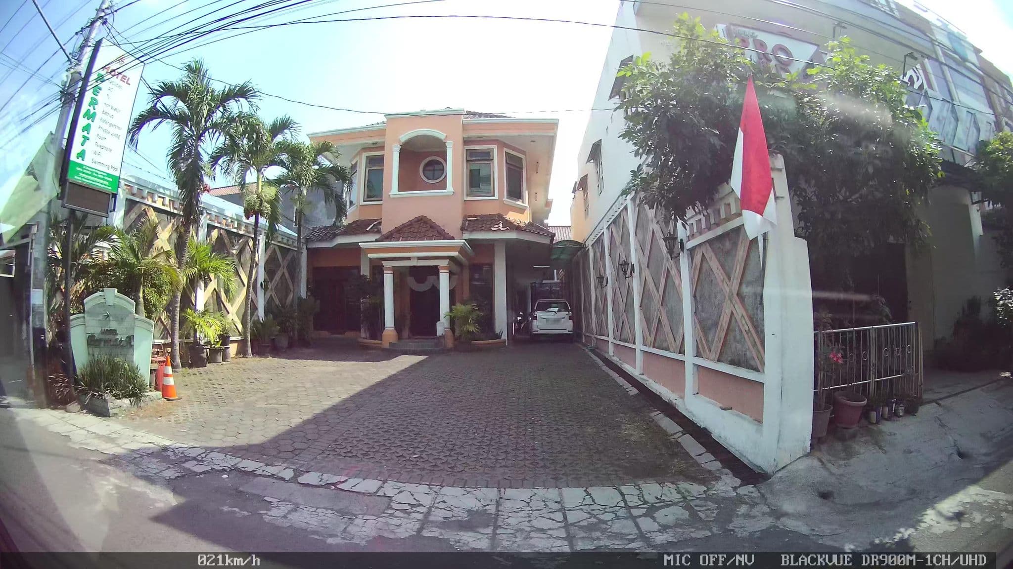 Street view near Hotel Indah Jogonegaran Yogyakarta, Yogyakarta — © kaart5 (CC BY-SA · Mapillary)