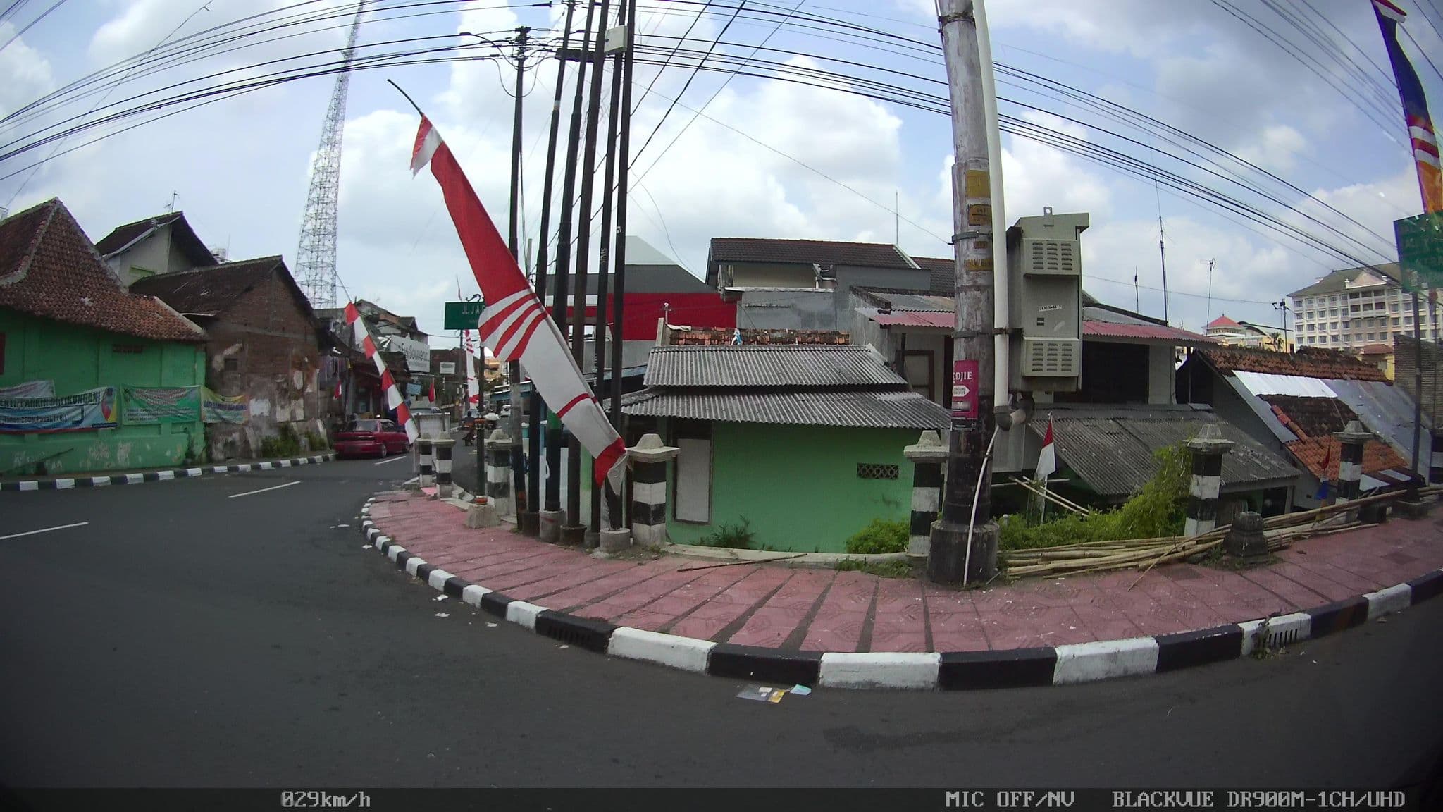 Street view near Hotel Kalingga 2, Yogyakarta — © kaart5 (CC BY-SA · Mapillary)