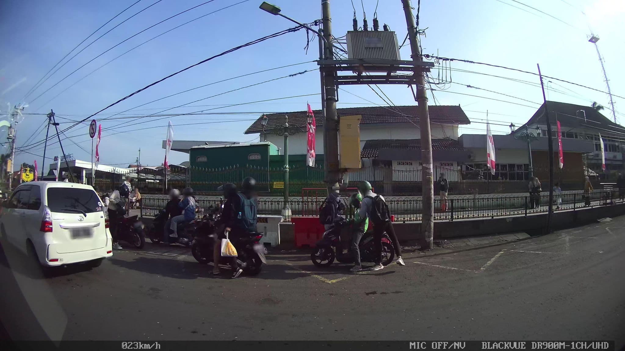Street view near Hotel Pariwisata, Yogyakarta — © kaart_2 (CC BY-SA · Mapillary)