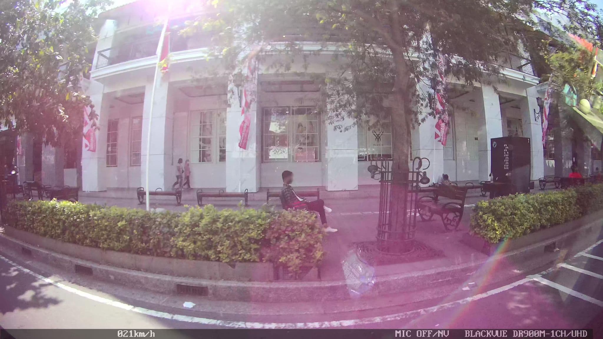 Street view near Larashati hotel, Yogyakarta — © kaart5 (CC BY-SA · Mapillary)