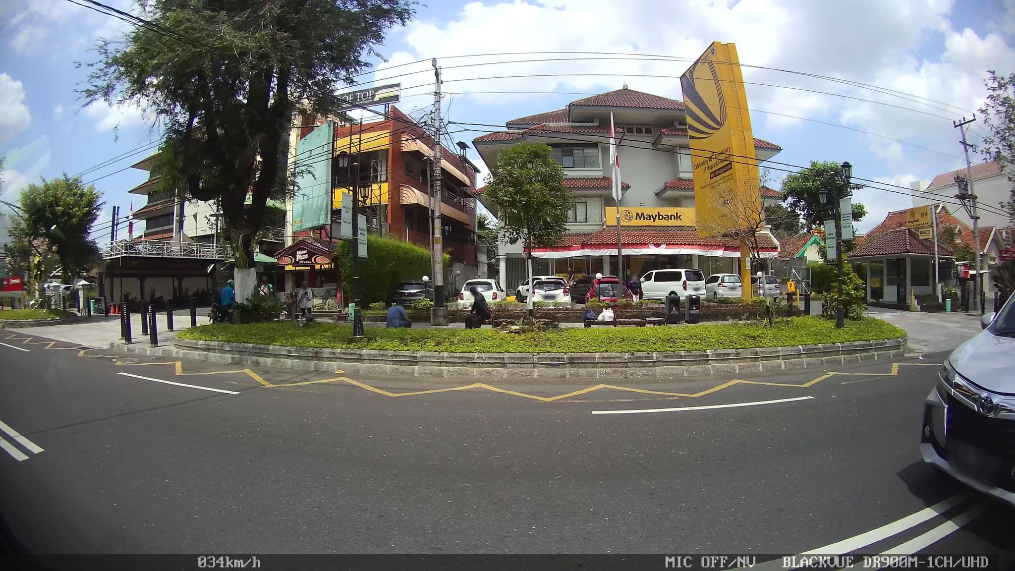 Street view near Winotosastro Hotel Inn, Yogyakarta — © kaart_1 (CC BY-SA · Mapillary)