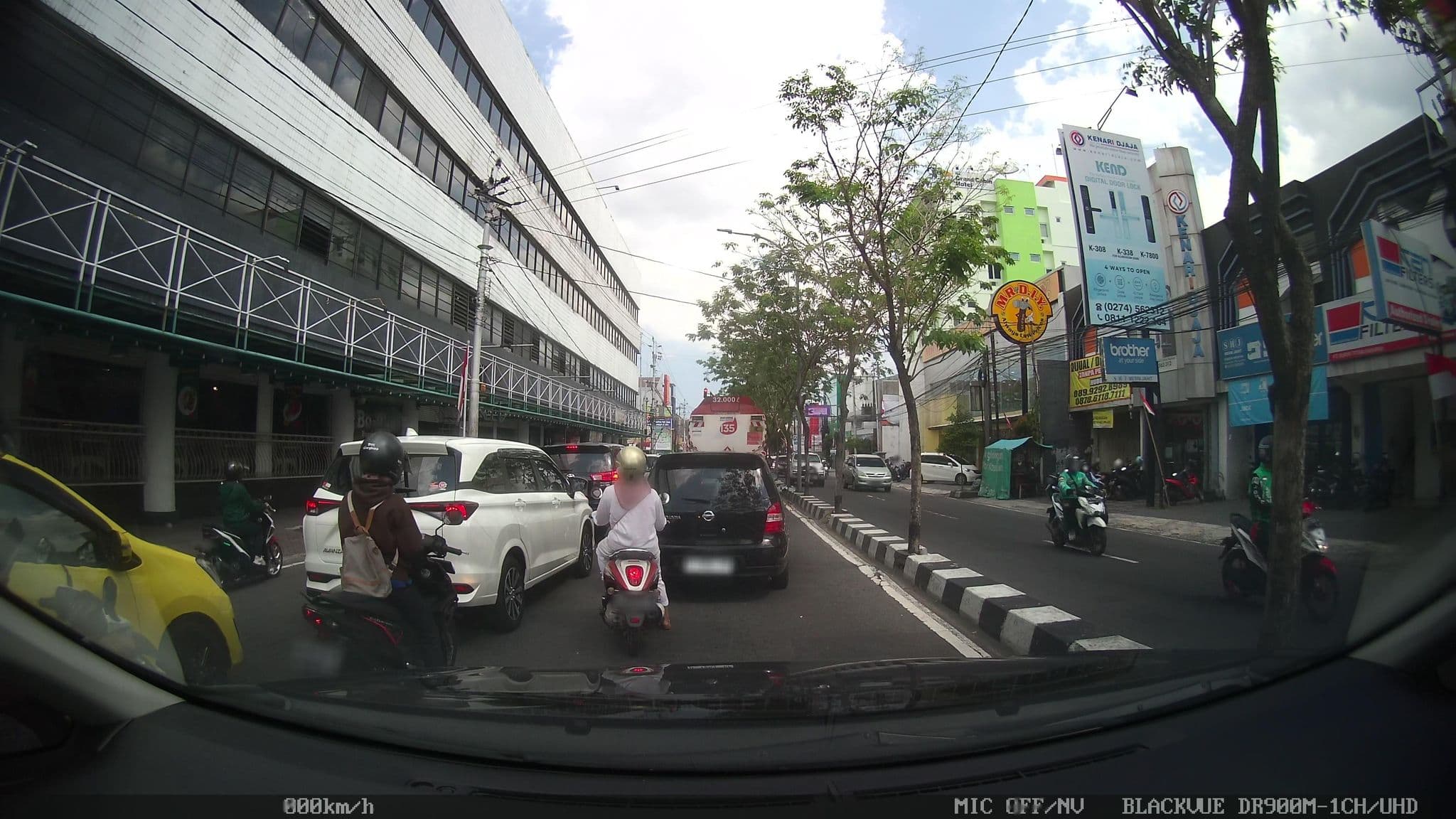 Street view near Uniq Hotel Yogyakarta, Yogyakarta — © kaart_1 (CC BY-SA · Mapillary)