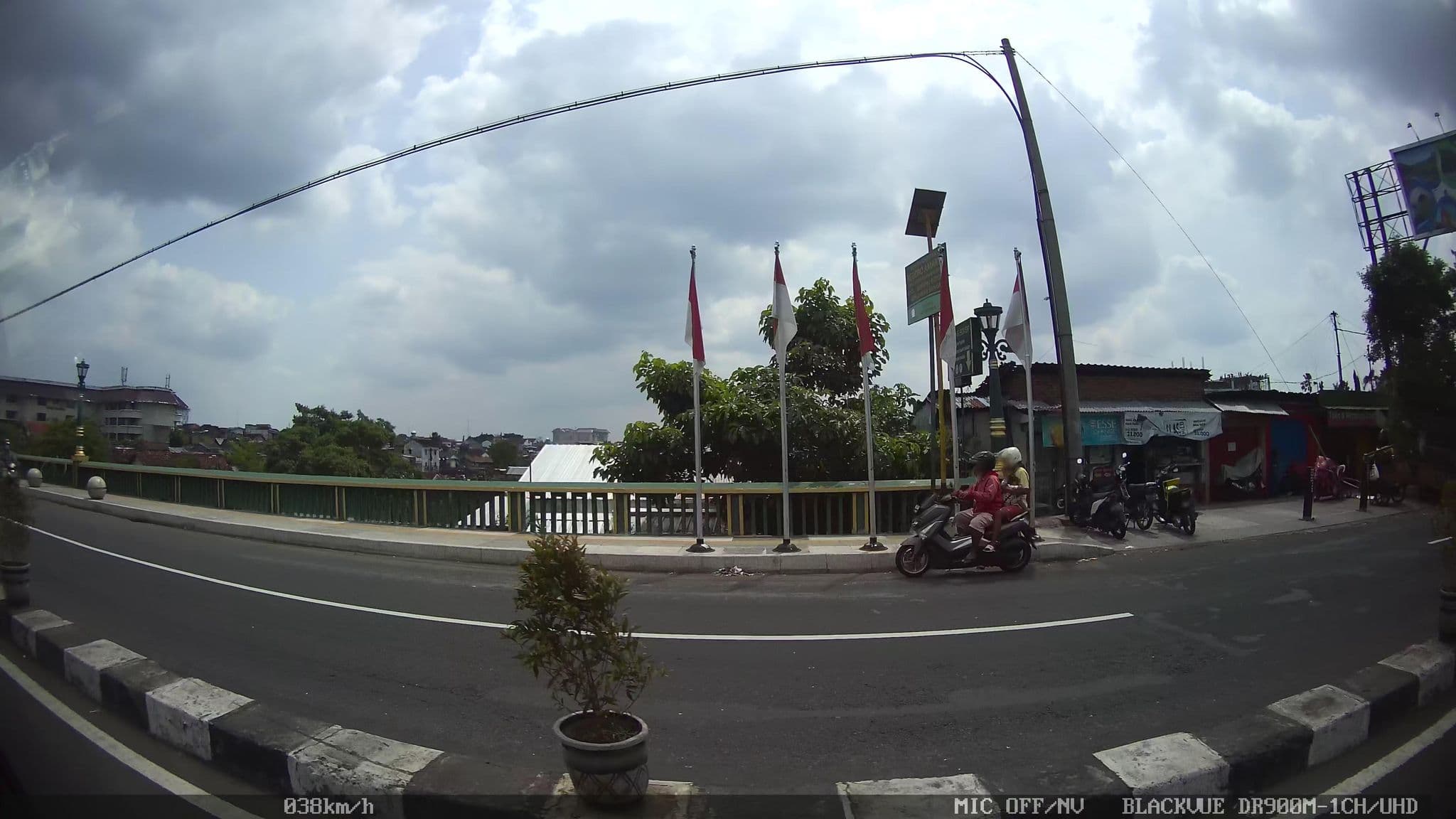 Street view near Mushola shantika hotel, Yogyakarta — © kaart5 (CC BY-SA · Mapillary)
