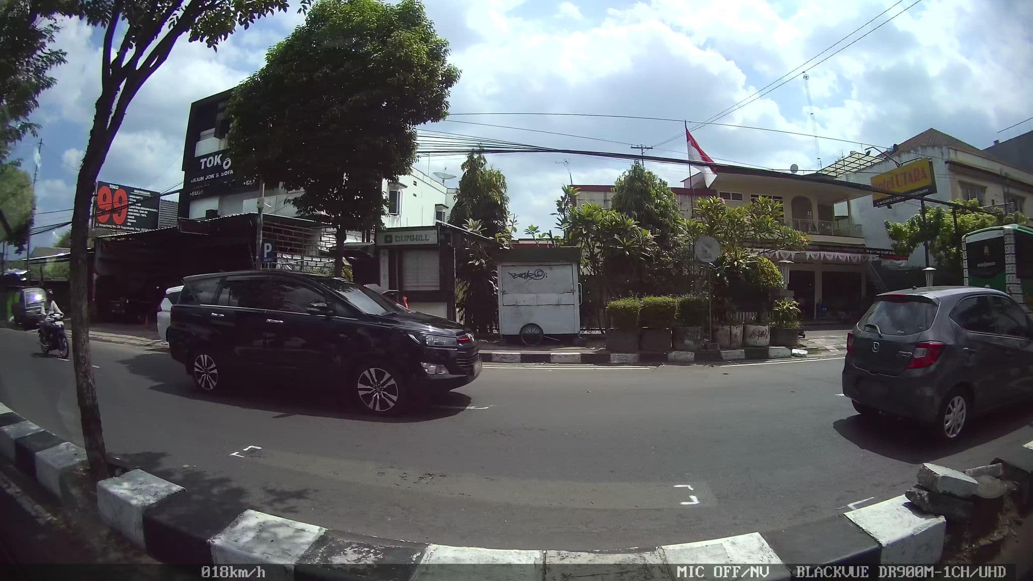 Street view near Hotel Utara, Yogyakarta — © kaart_1 (CC BY-SA · Mapillary)