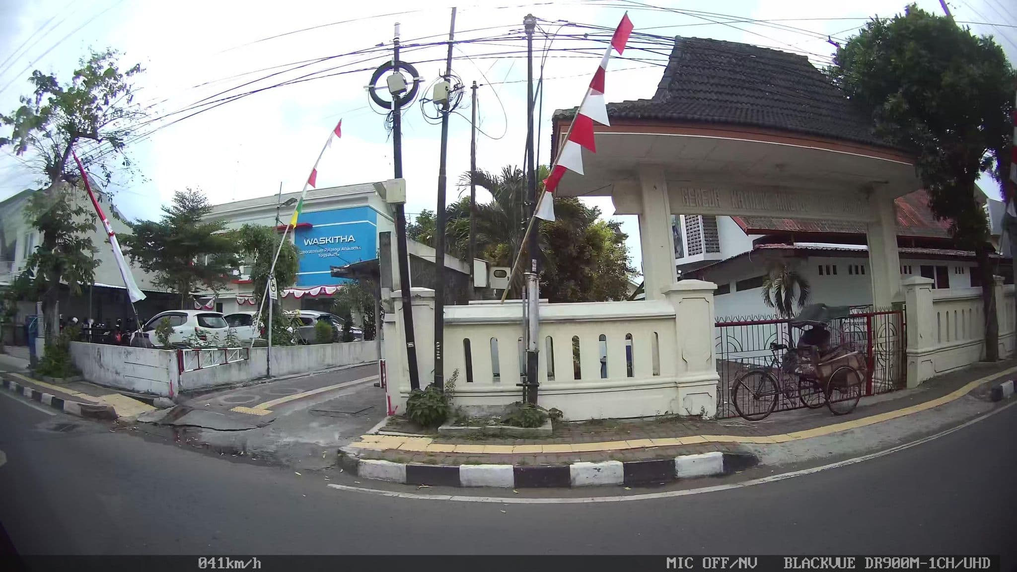 Street view near Ayodya Inn, Yogyakarta — © kaart_2 (CC BY-SA · Mapillary)