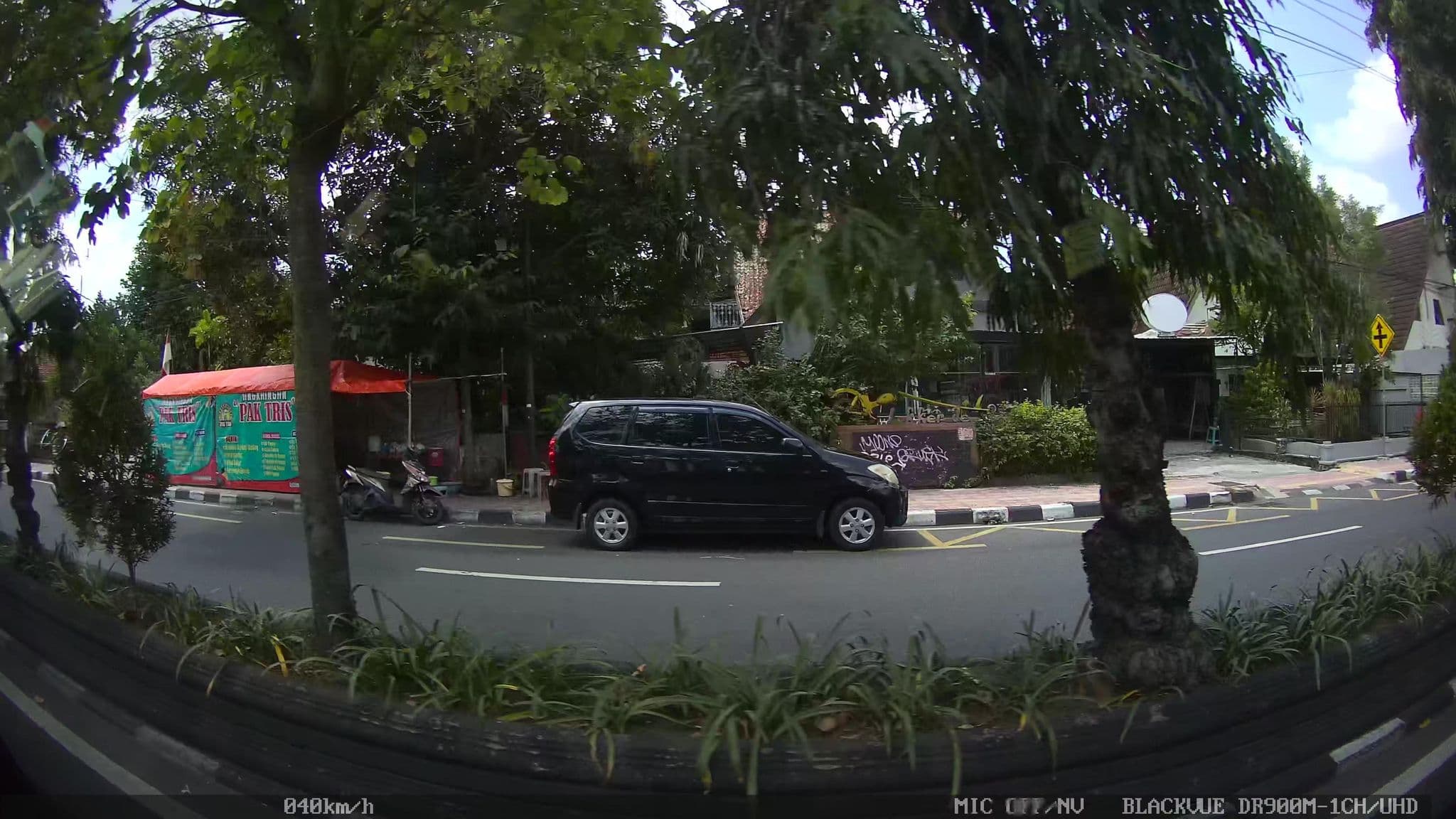 Street view near Wisma Gadjah, Yogyakarta — © kaart_1 (CC BY-SA · Mapillary)