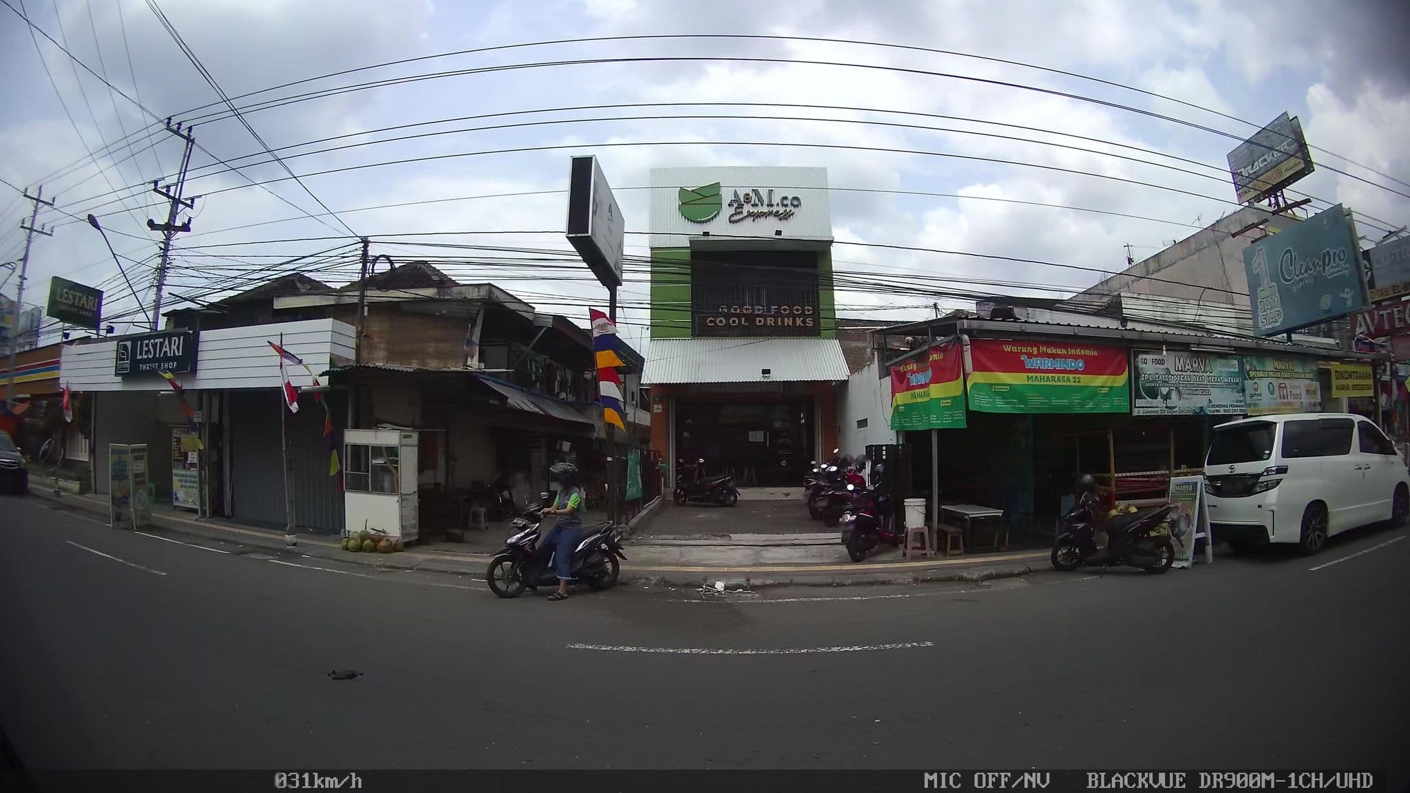 Street view near Room 701 Wisma MMUGM, Yogyakarta — © kaart5 (CC BY-SA · Mapillary)