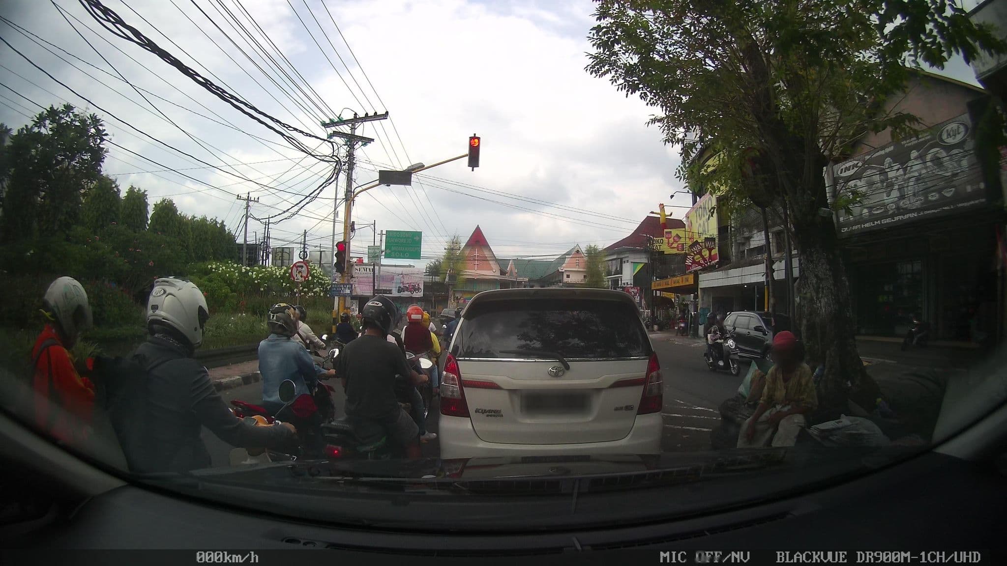 Street view near Hotel sala, Yogyakarta — © kaart_2 (CC BY-SA · Mapillary)