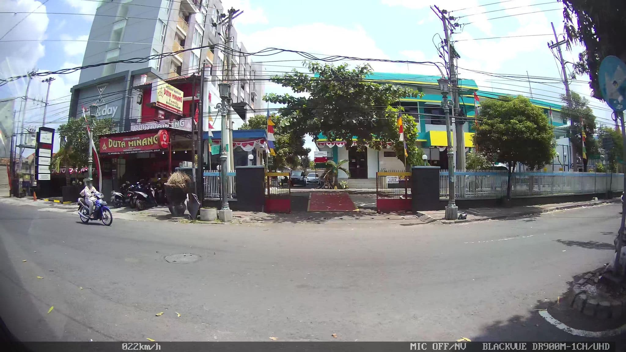 Street view near Horison premier, Yogyakarta — © kaart_1 (CC BY-SA · Mapillary)