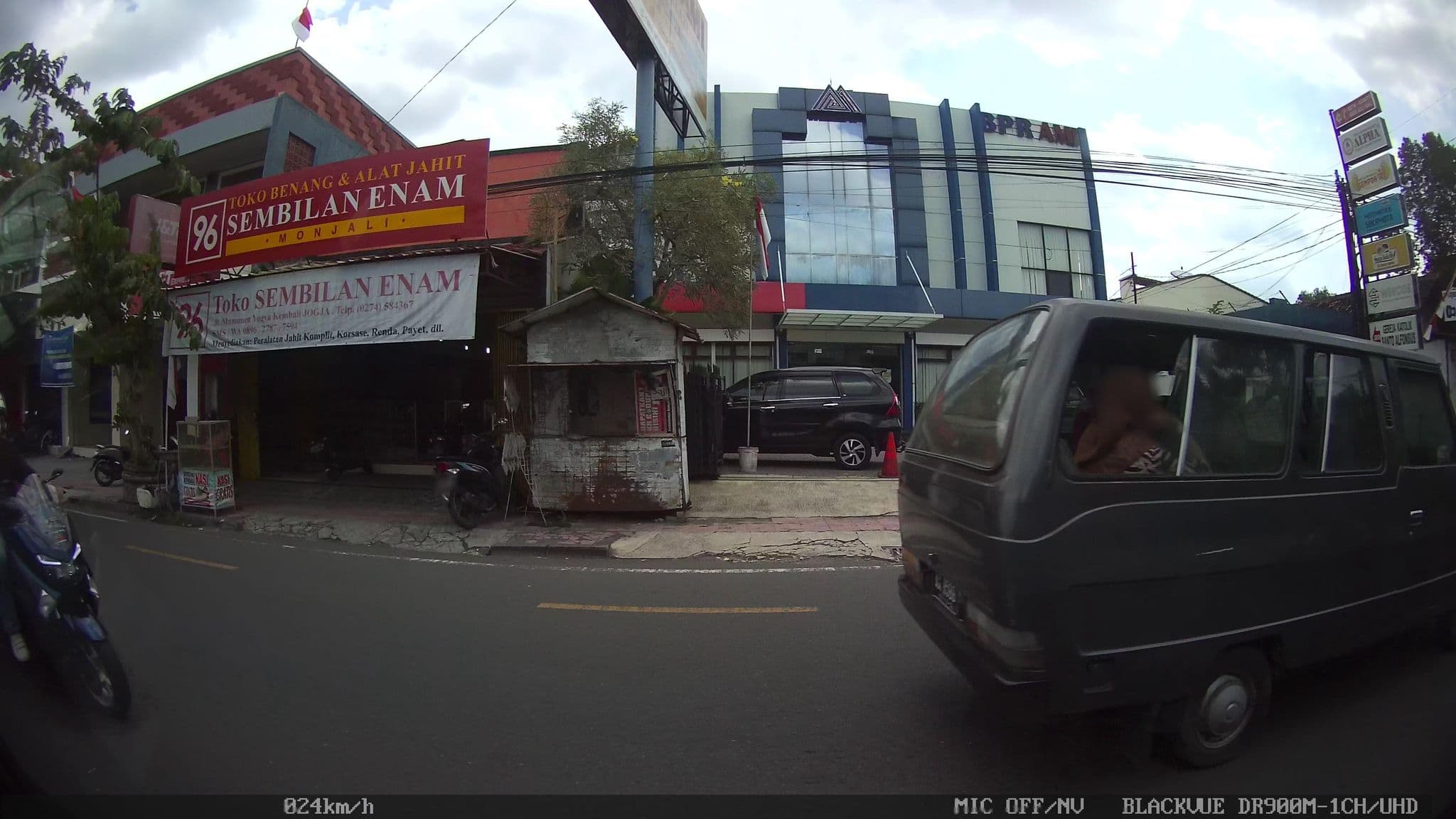 Street view near Joglo Rejodani, Melati — © kaart_2 (CC BY-SA · Mapillary)