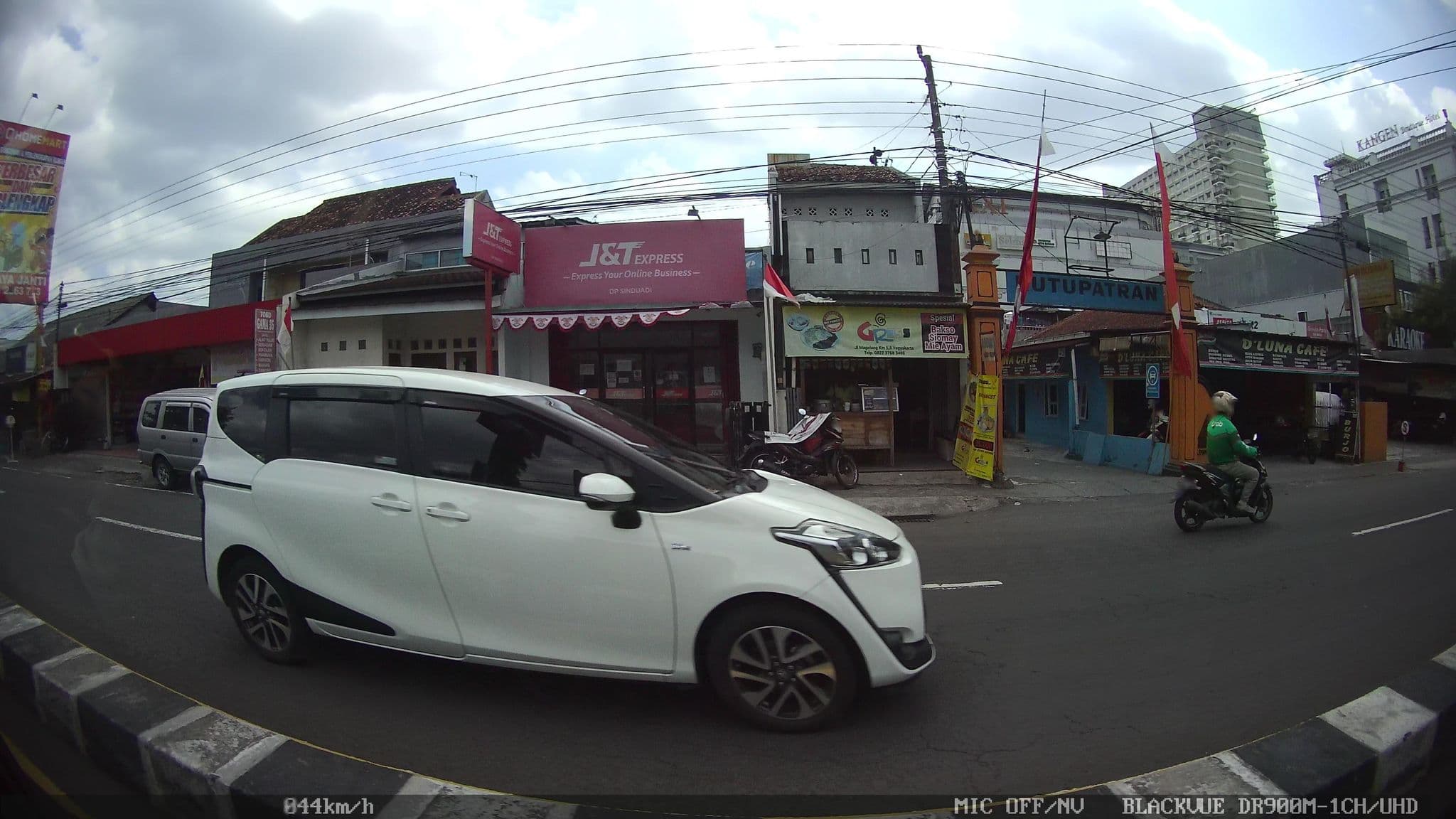 Street view near Mess, Melati — © kaart_1 (CC BY-SA · Mapillary)