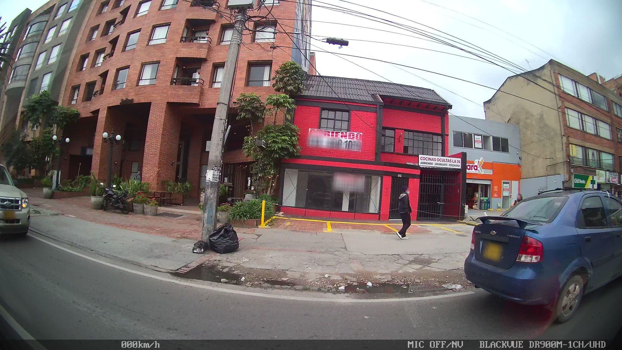 Street view near Hotel Los Héroes, Barrio San Luis