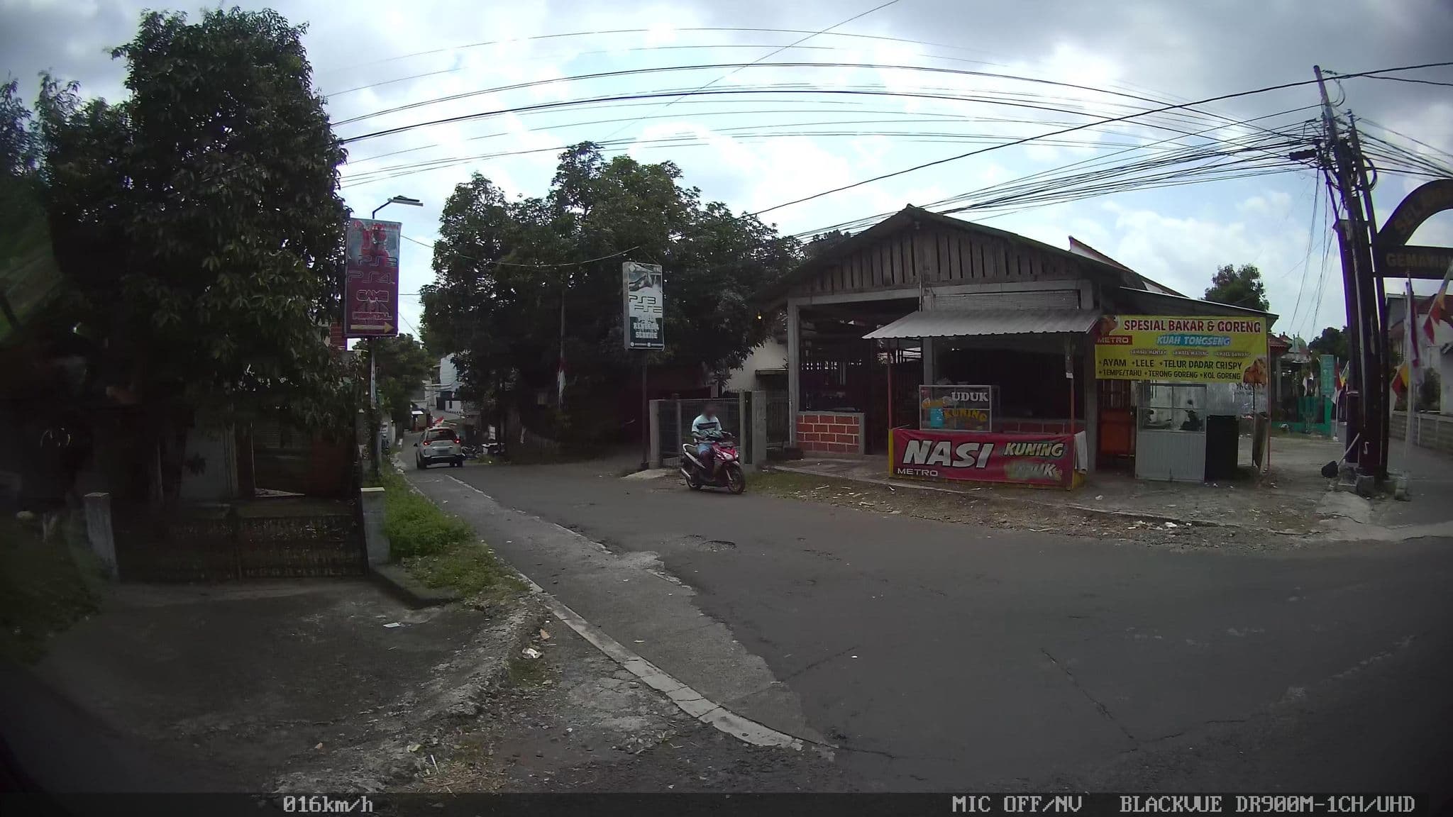 Street view near Kurnia Homestay, Melati — © kaart_1 (CC BY-SA · Mapillary)