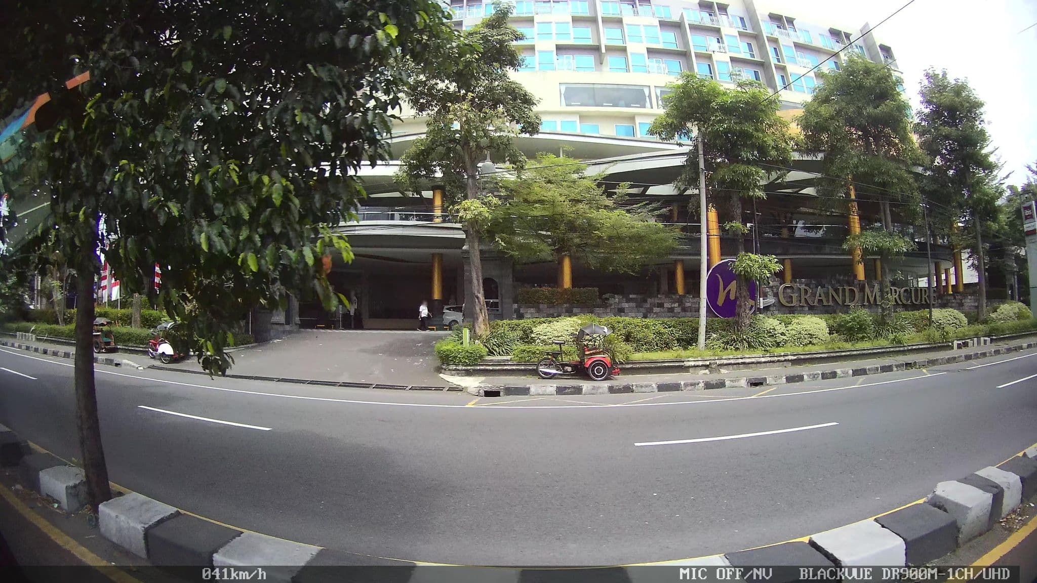 Street view near room 215 shapir hotel, Yogyakarta — © kaart5 (CC BY-SA · Mapillary)