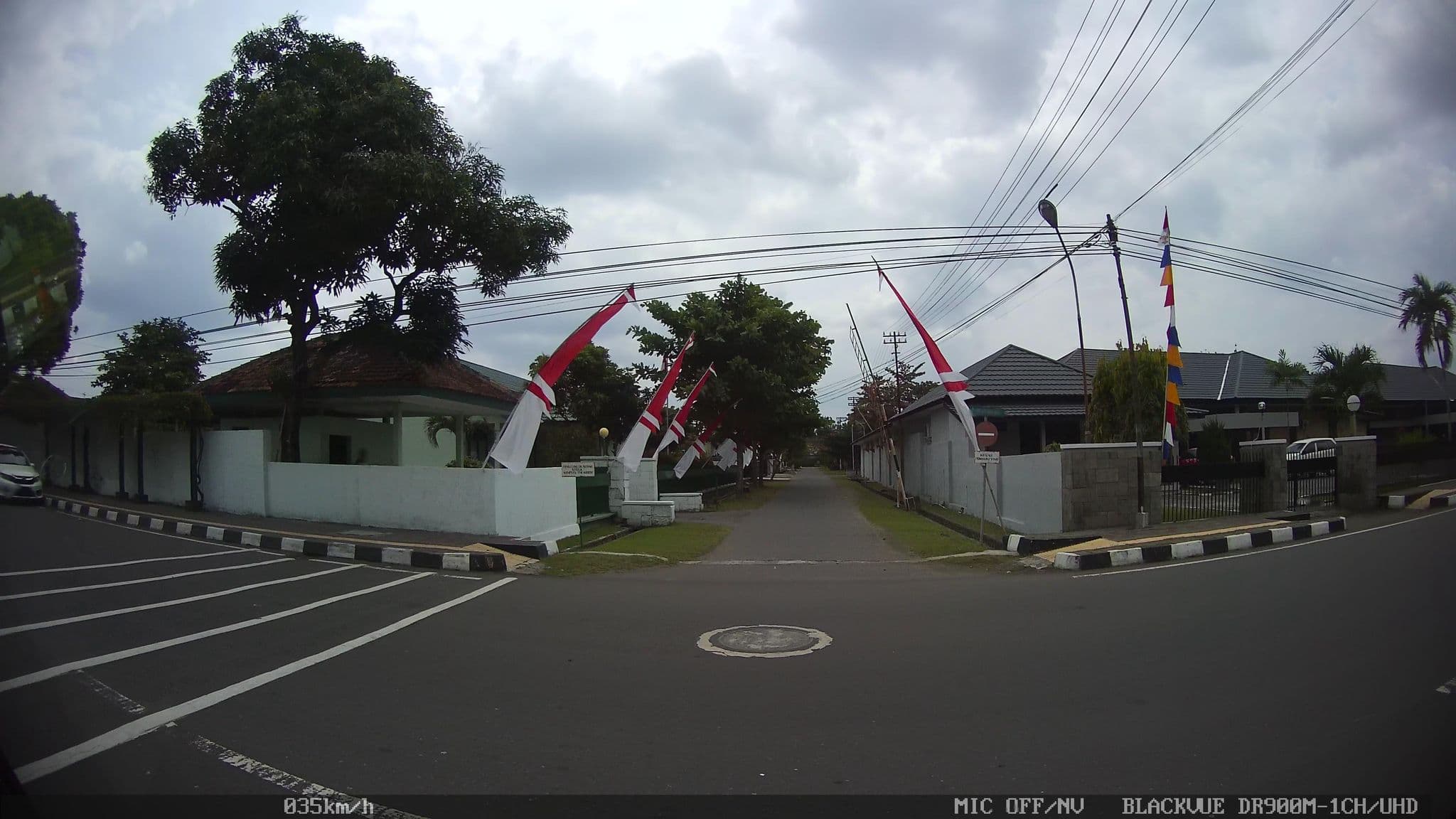Street view near Mess Pamungkas / KOREM 072, Yogyakarta — © kaart5 (CC BY-SA · Mapillary)