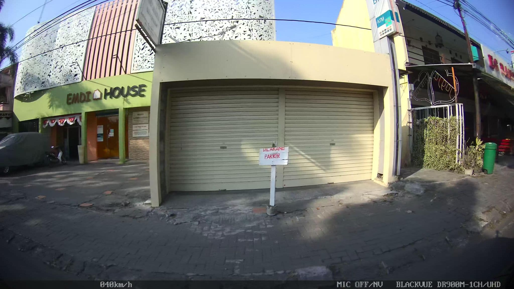 Street view near Airy Sleman Selokan Mataram 96 Yogyakarta, Yogyakarta — © kaart_1 (CC BY-SA · Mapillary)
