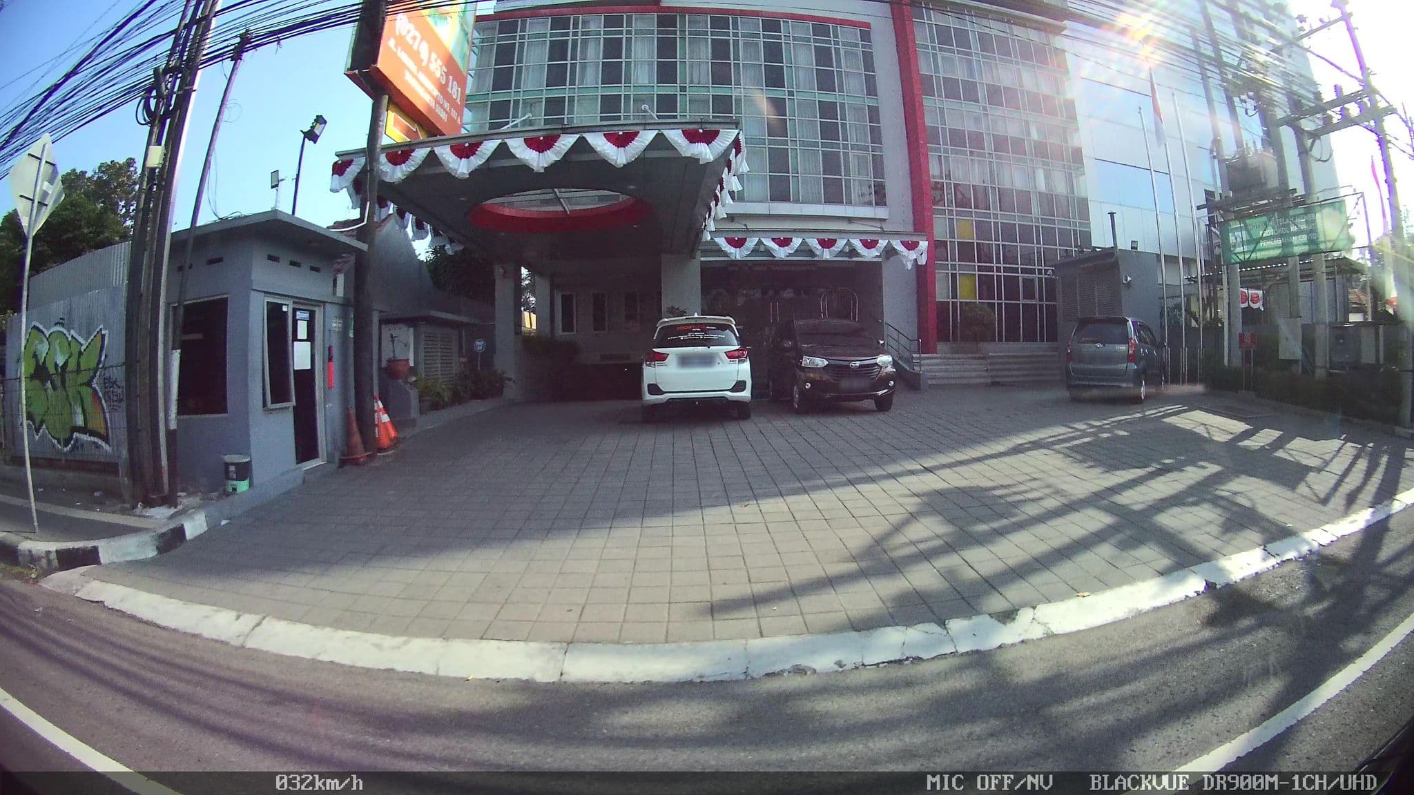 Street view near Atrium Premiere Hotel, Yogyakarta — © kaart_1 (CC BY-SA · Mapillary)