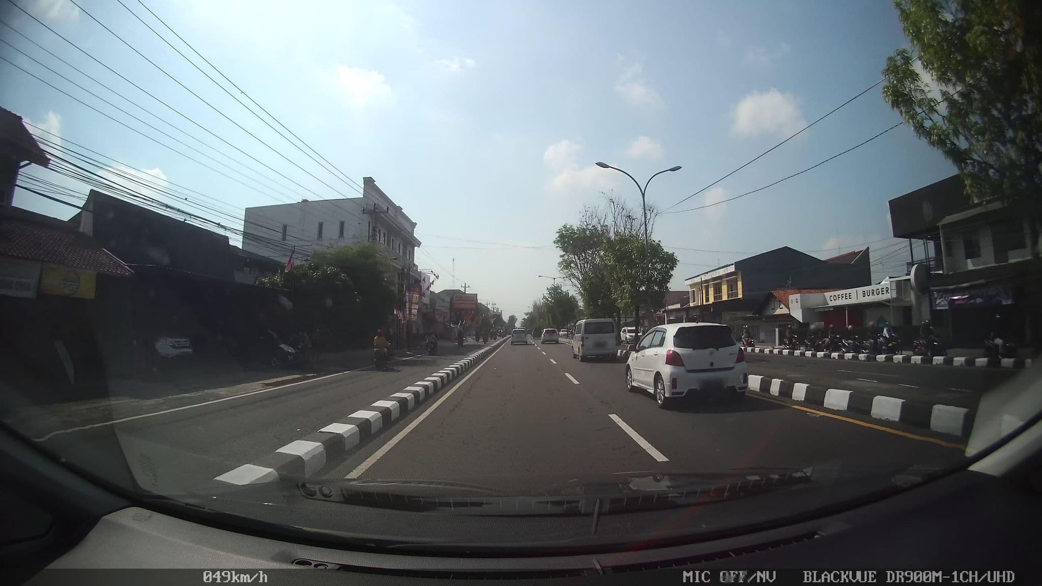 Street view near Chadea hotel, Melati — © kaart5 (CC BY-SA · Mapillary)