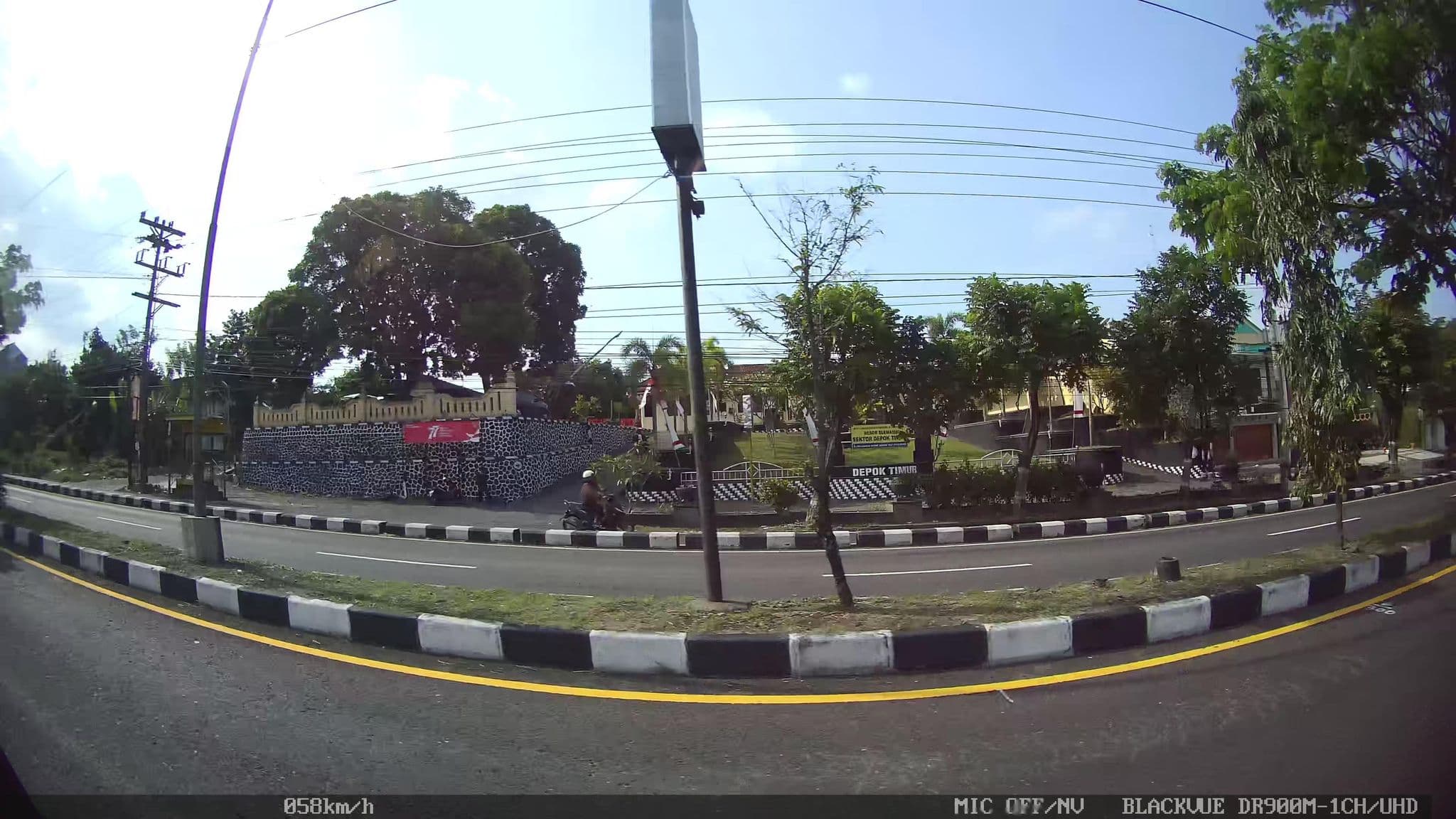 Street view near Front One Resort Yogyakarta, Melati — © kaart5 (CC BY-SA · Mapillary)
