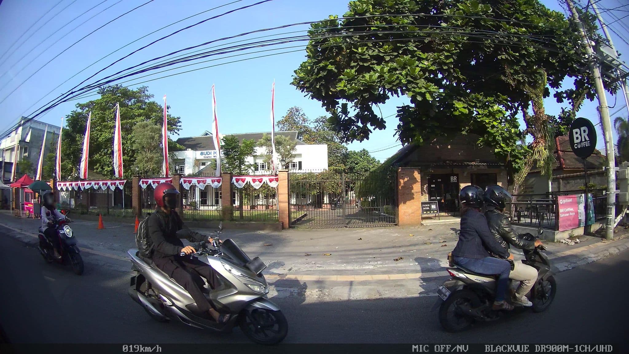 Street view near Eastparc Hotel Yogyakarta., Melati — © kaart_2 (CC BY-SA · Mapillary)