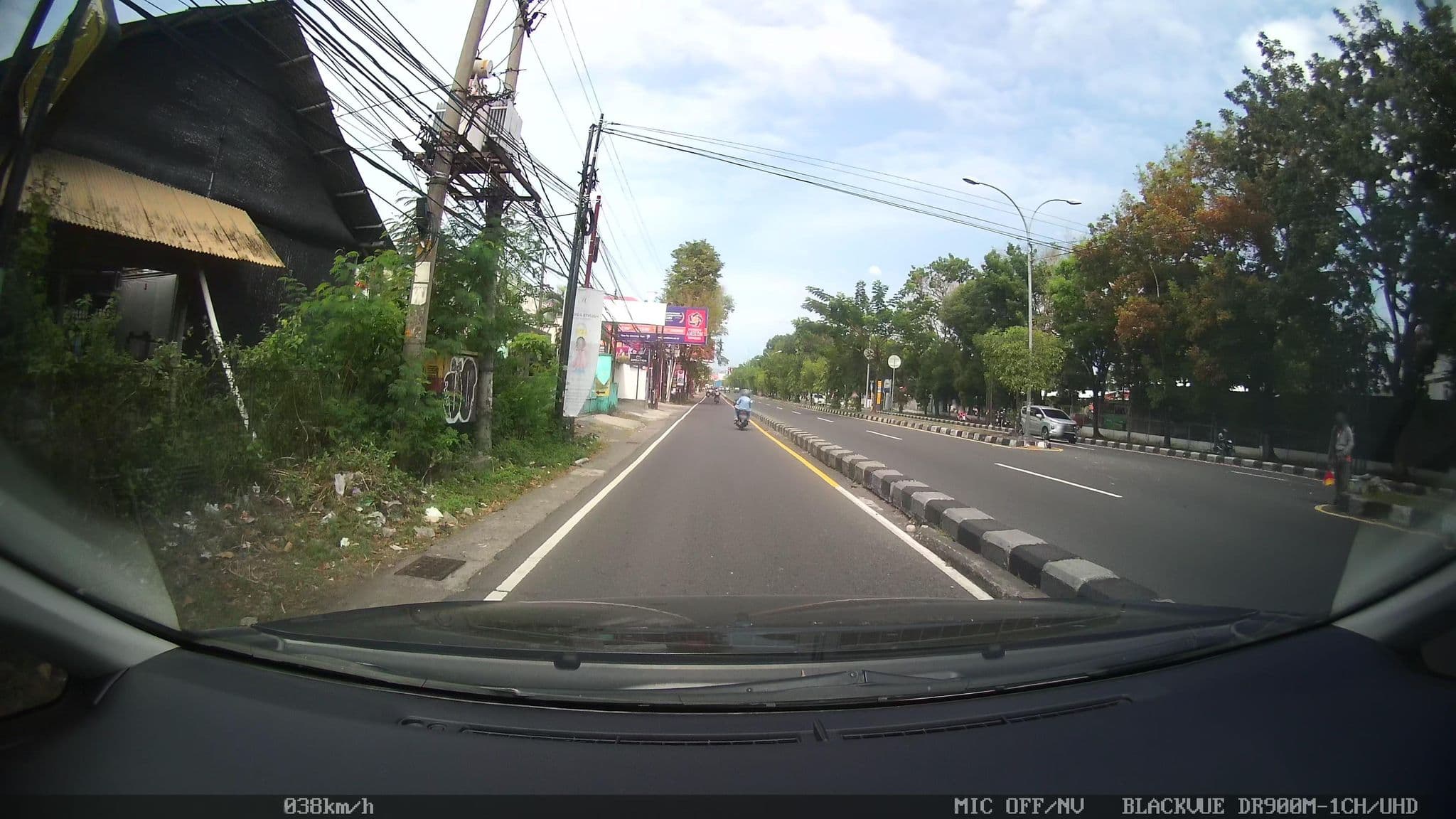 Street view near Hotel Pondok Indah, Melati — © kaart5 (CC BY-SA · Mapillary)