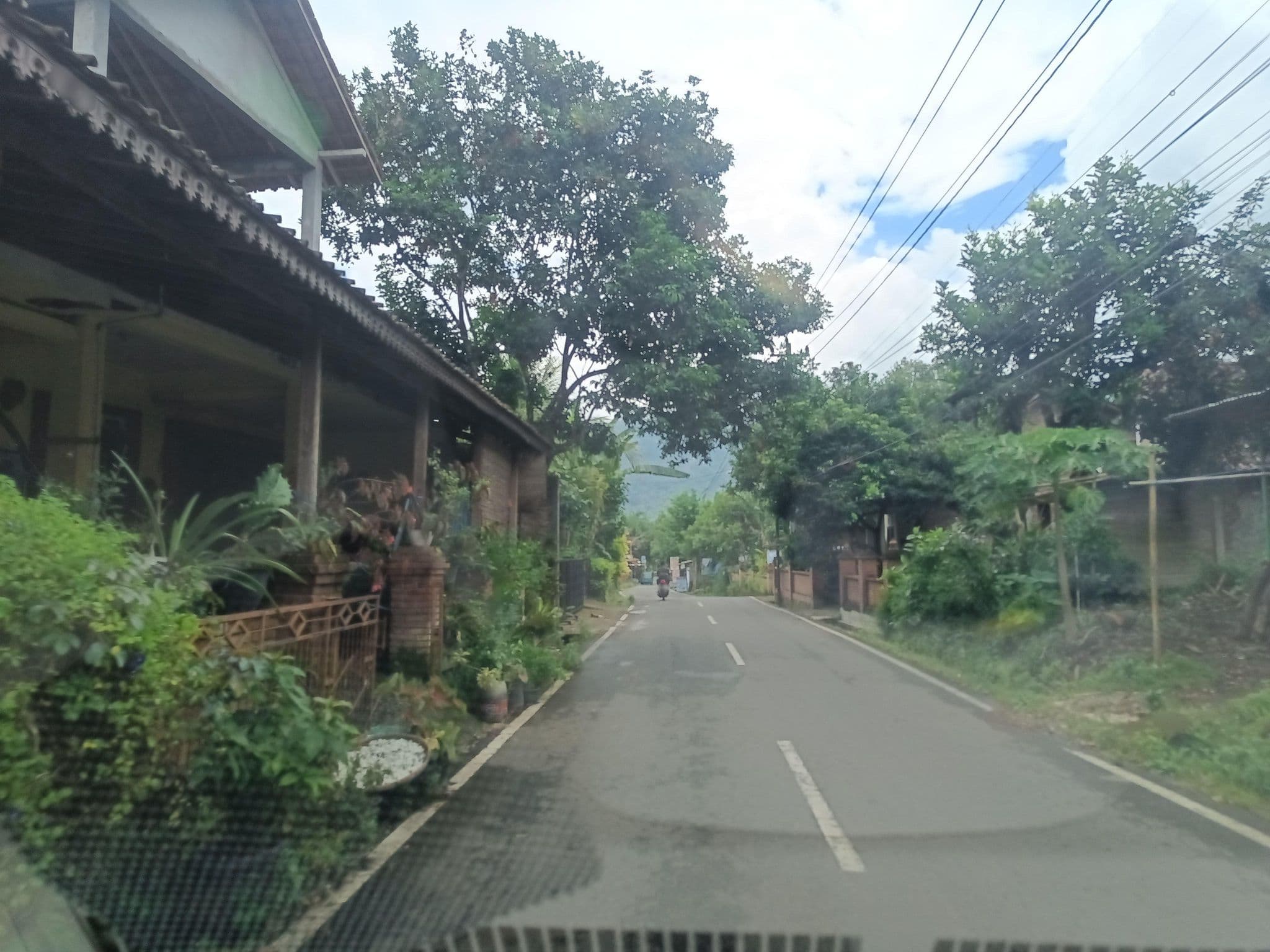 Street view near Homestay Choirul Anam, Mertoyudan — © hen0ch (CC BY-SA · Mapillary)