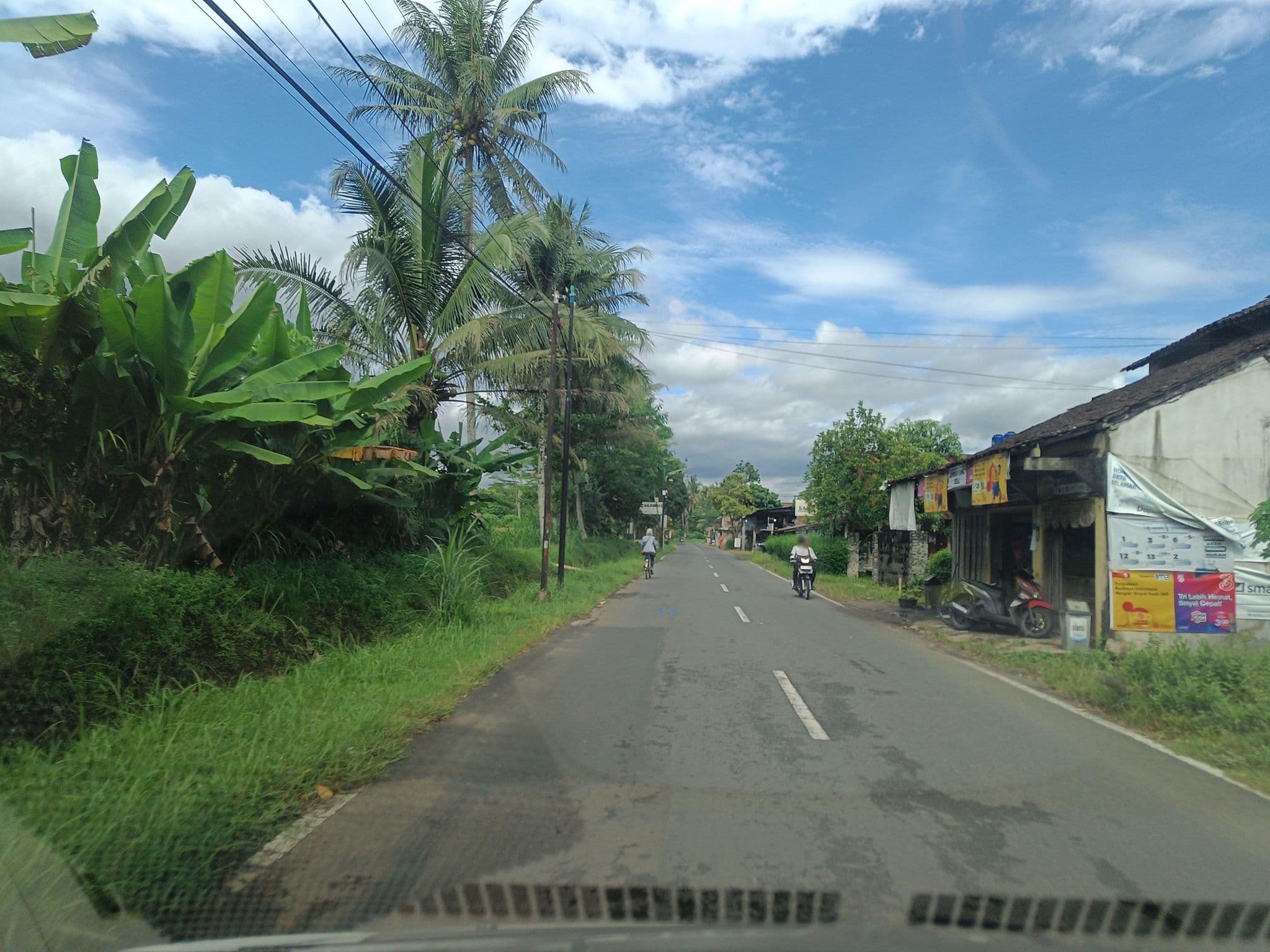 Street view near Saka Homestay & Boutique, Muntilan — © hen0ch (CC BY-SA · Mapillary)